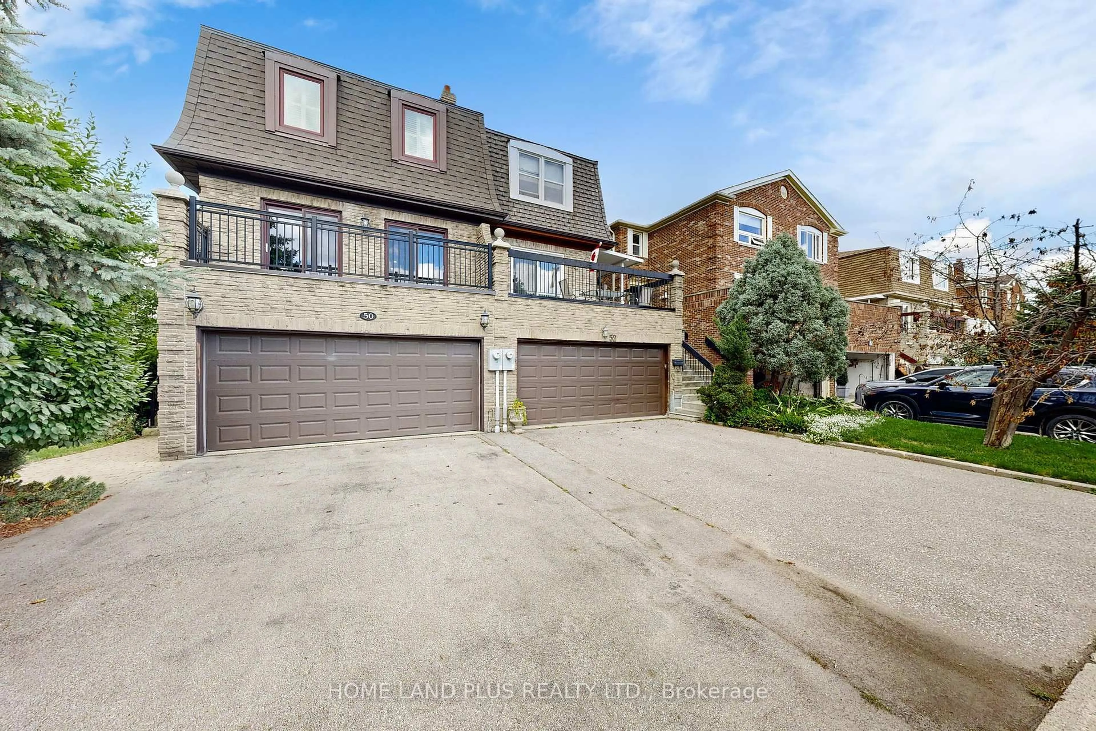 A pic from outside/outdoor area/front of a property/back of a property/a pic from drone, street for 50 Stillwater Cres, Toronto Ontario M2R 3S2
