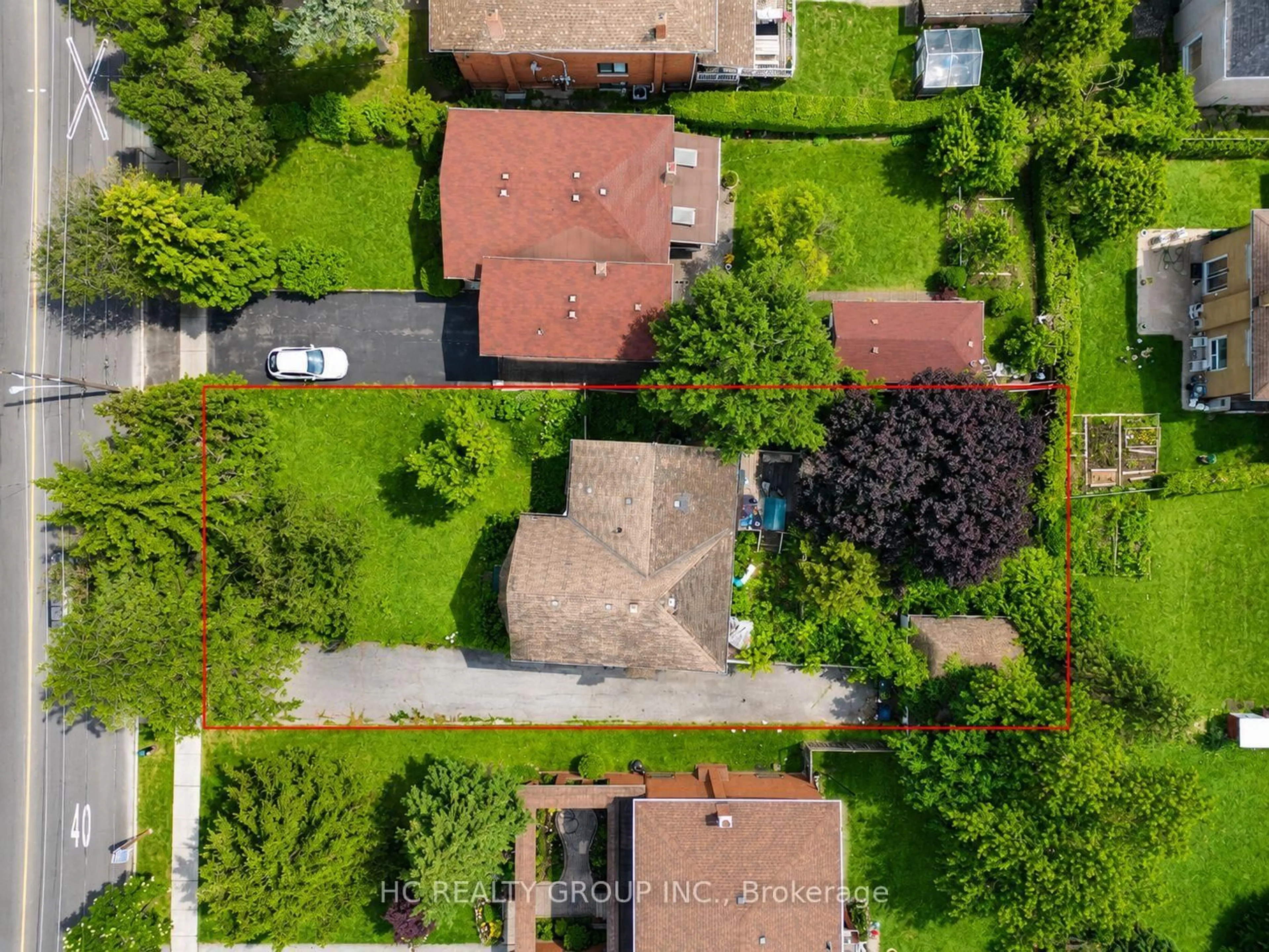 A pic from outside/outdoor area/front of a property/back of a property/a pic from drone, street for 247 Drewry Ave, Toronto Ontario M2M 1E3