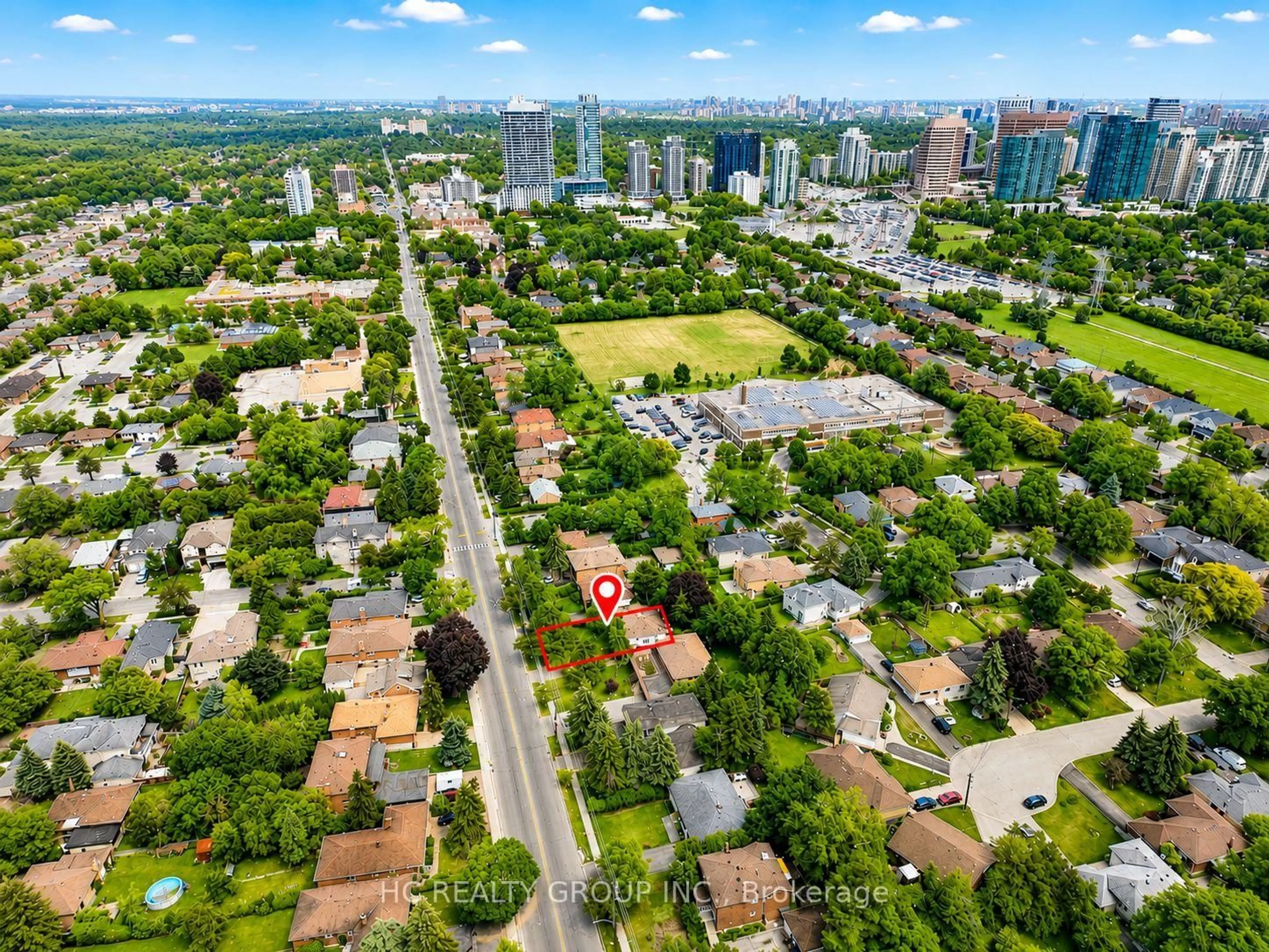 A pic from outside/outdoor area/front of a property/back of a property/a pic from drone, city buildings view from balcony for 247 Drewry Ave, Toronto Ontario M2M 1E3