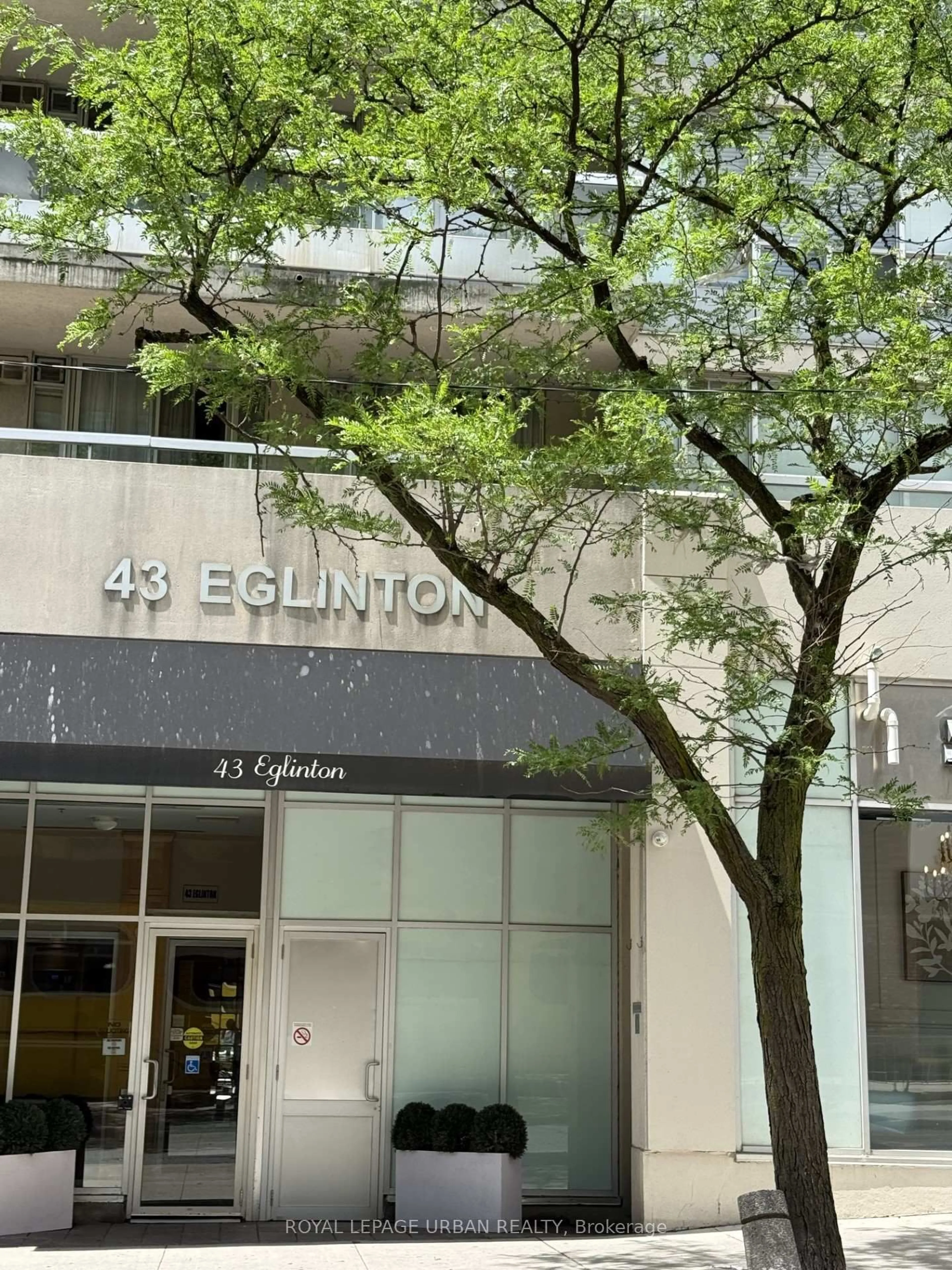 Unknown for 43 Eglinton Ave #506, Toronto Ontario M4P 1A2