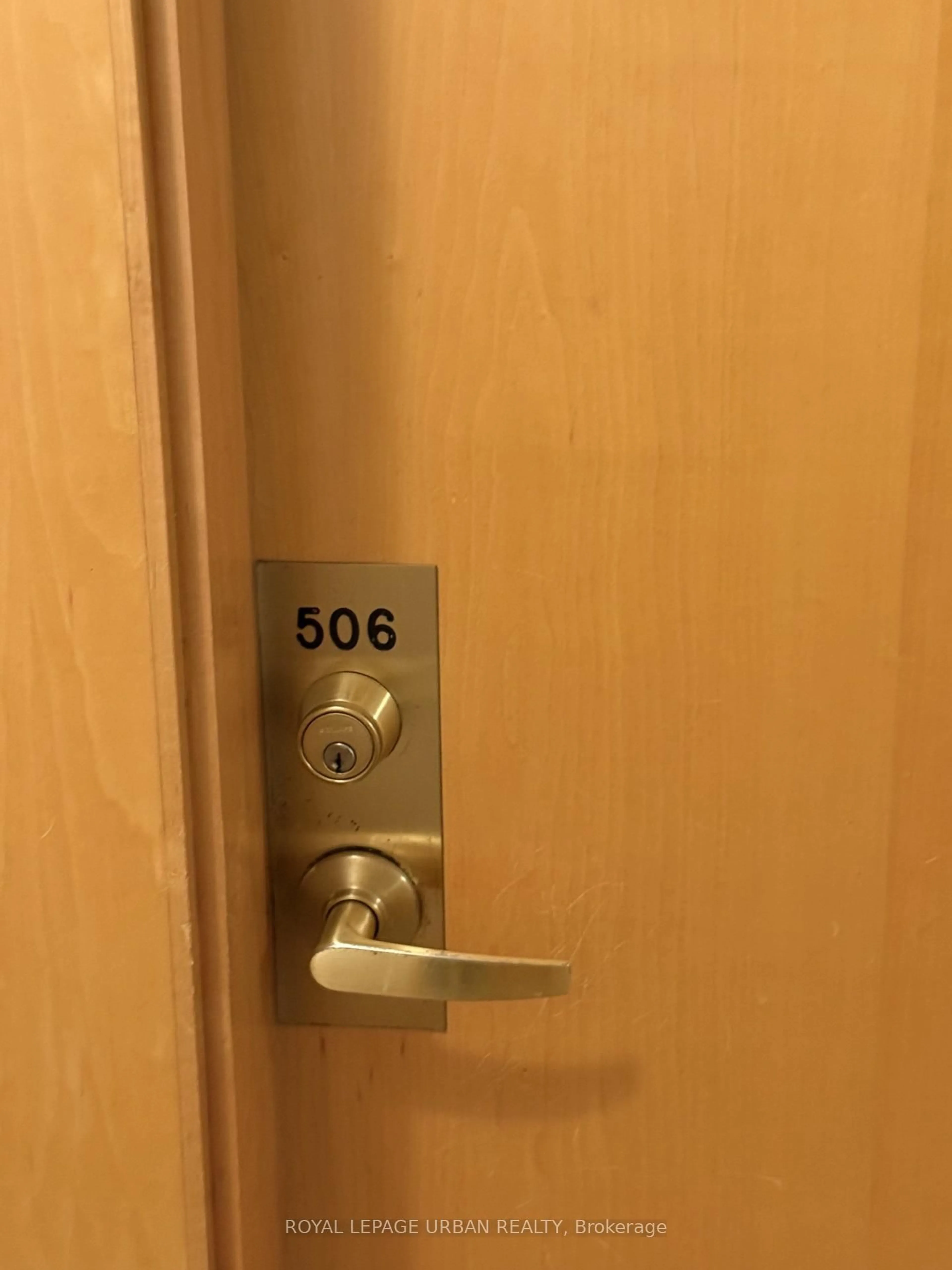 A pic of a room for 43 Eglinton Ave #506, Toronto Ontario M4P 1A2