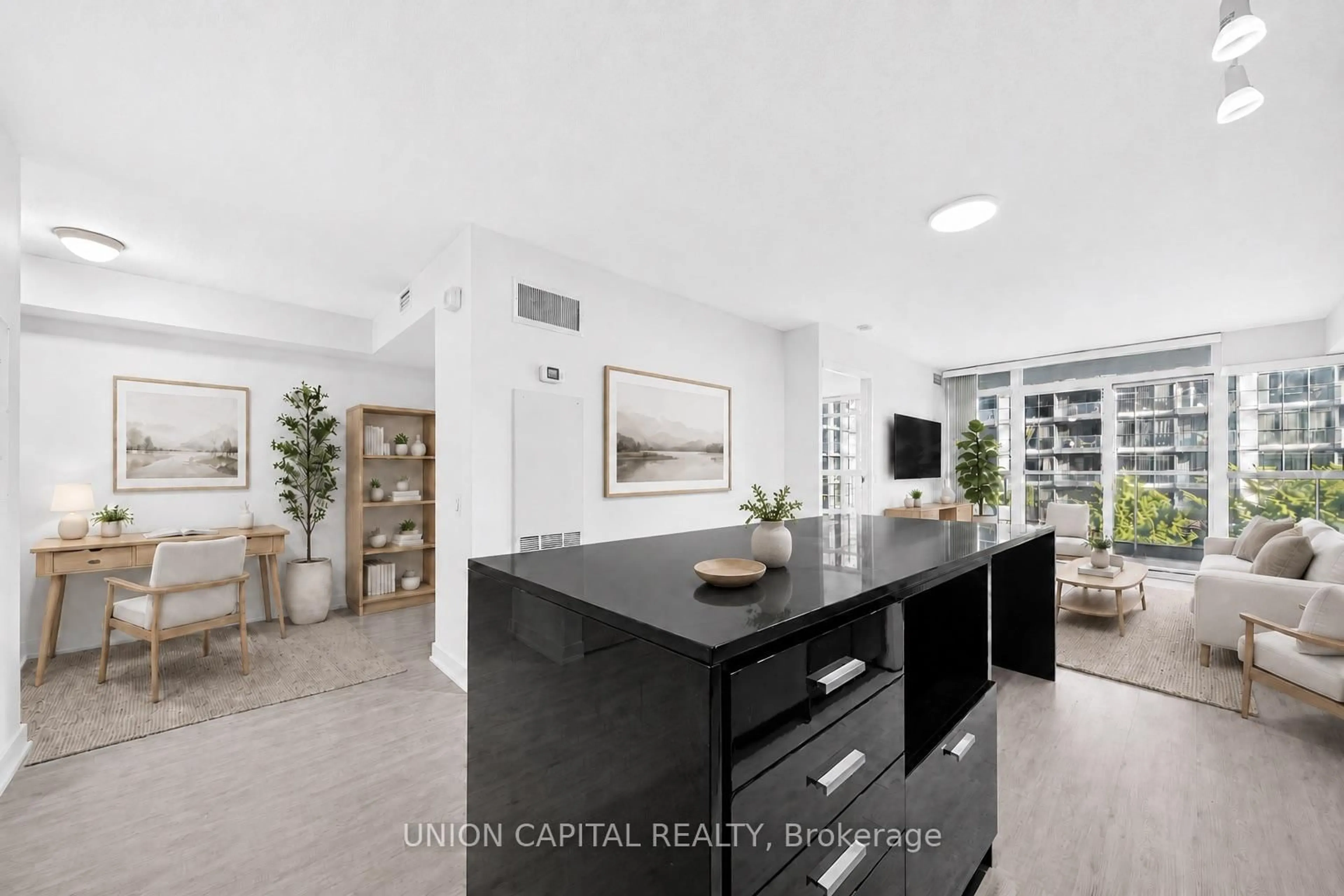 Open concept kitchen, unknown for 15 Singer Crt #315, Toronto Ontario M2K 0B1
