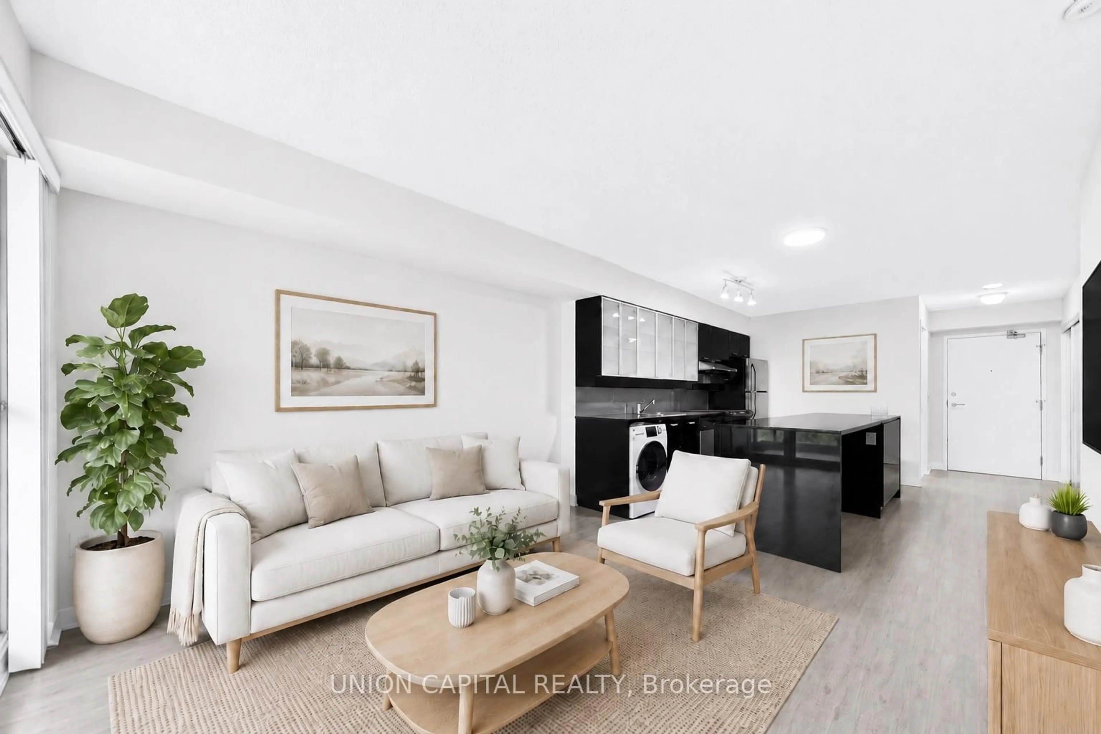 Living room with furniture, unknown for 15 Singer Crt #315, Toronto Ontario M2K 0B1