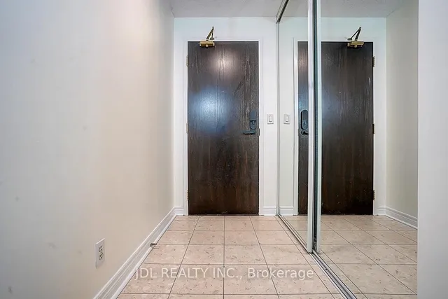 23 Hollywood Ave #1202, Toronto 4