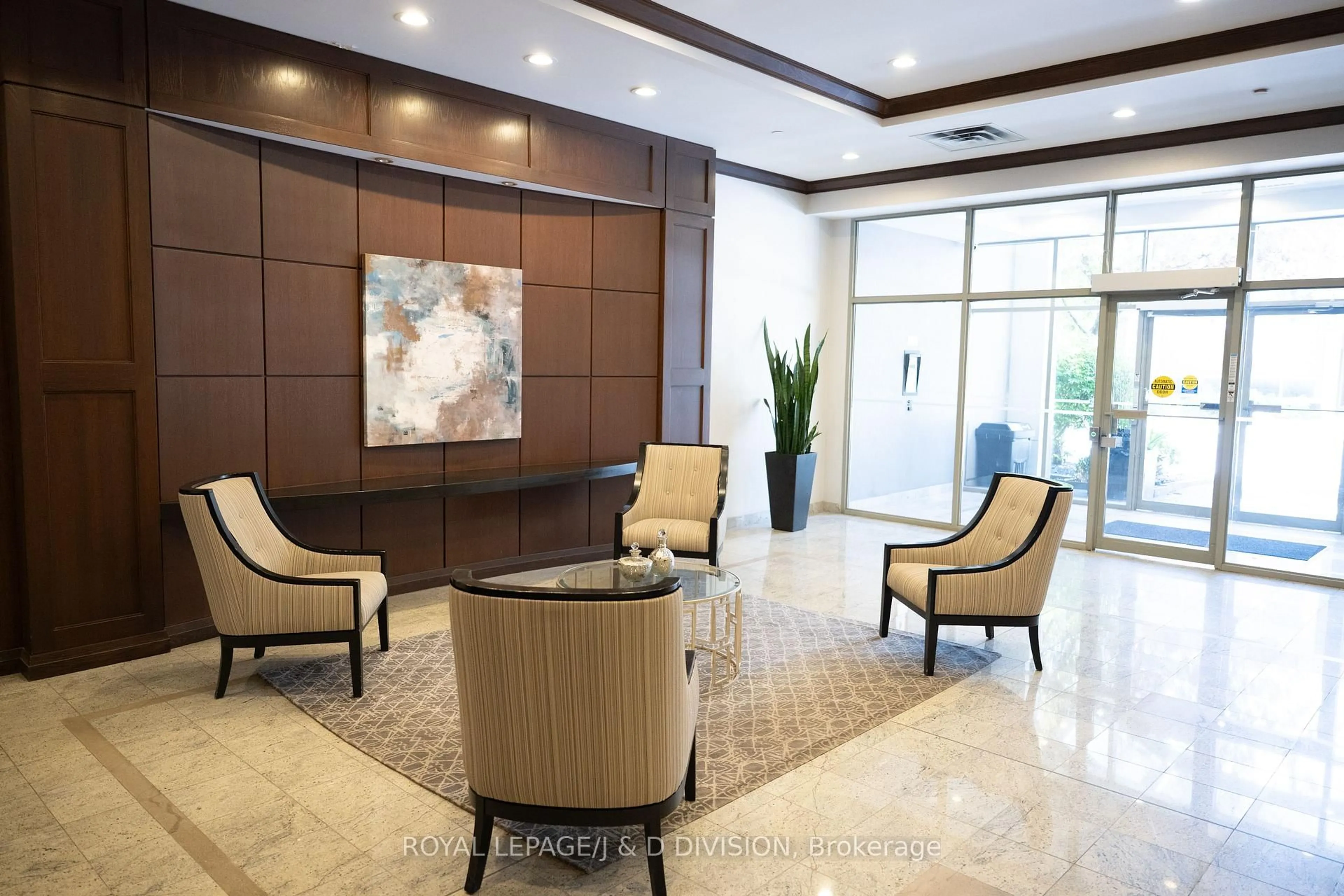 Lobby for 225 Merton St #209, Toronto Ontario M4S 3H1