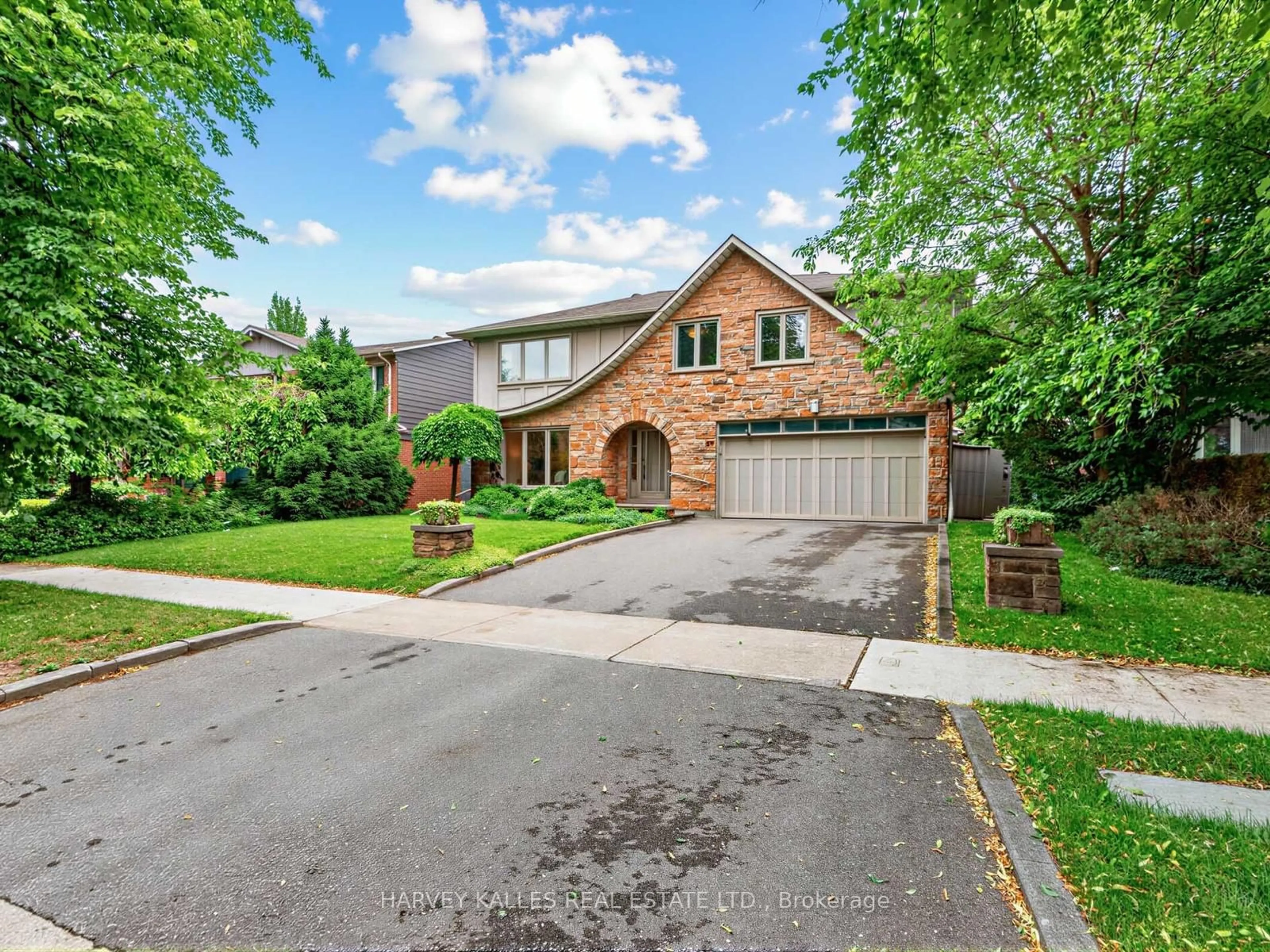 Home with brick exterior material, street for 89 Ames Circ, Toronto Ontario M3B 3C2