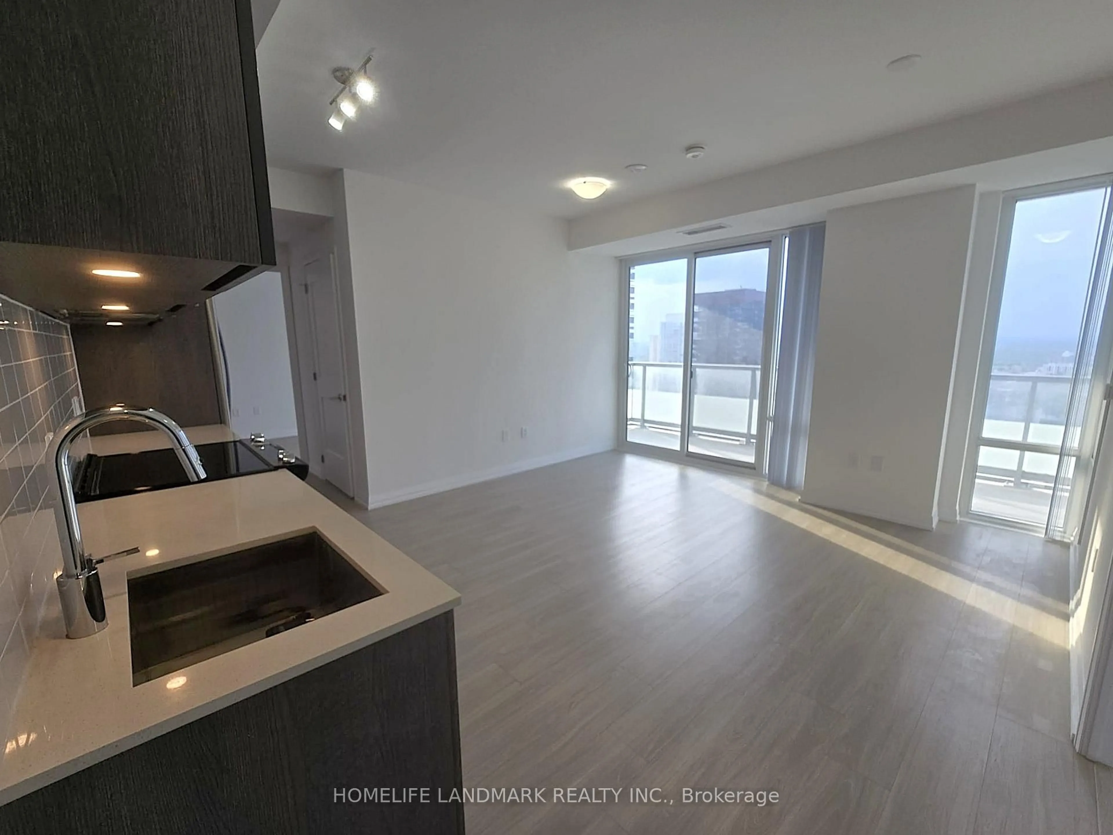 A pic of a room for 50 Dunfield Ave #3318, Toronto Ontario M4S 0E4