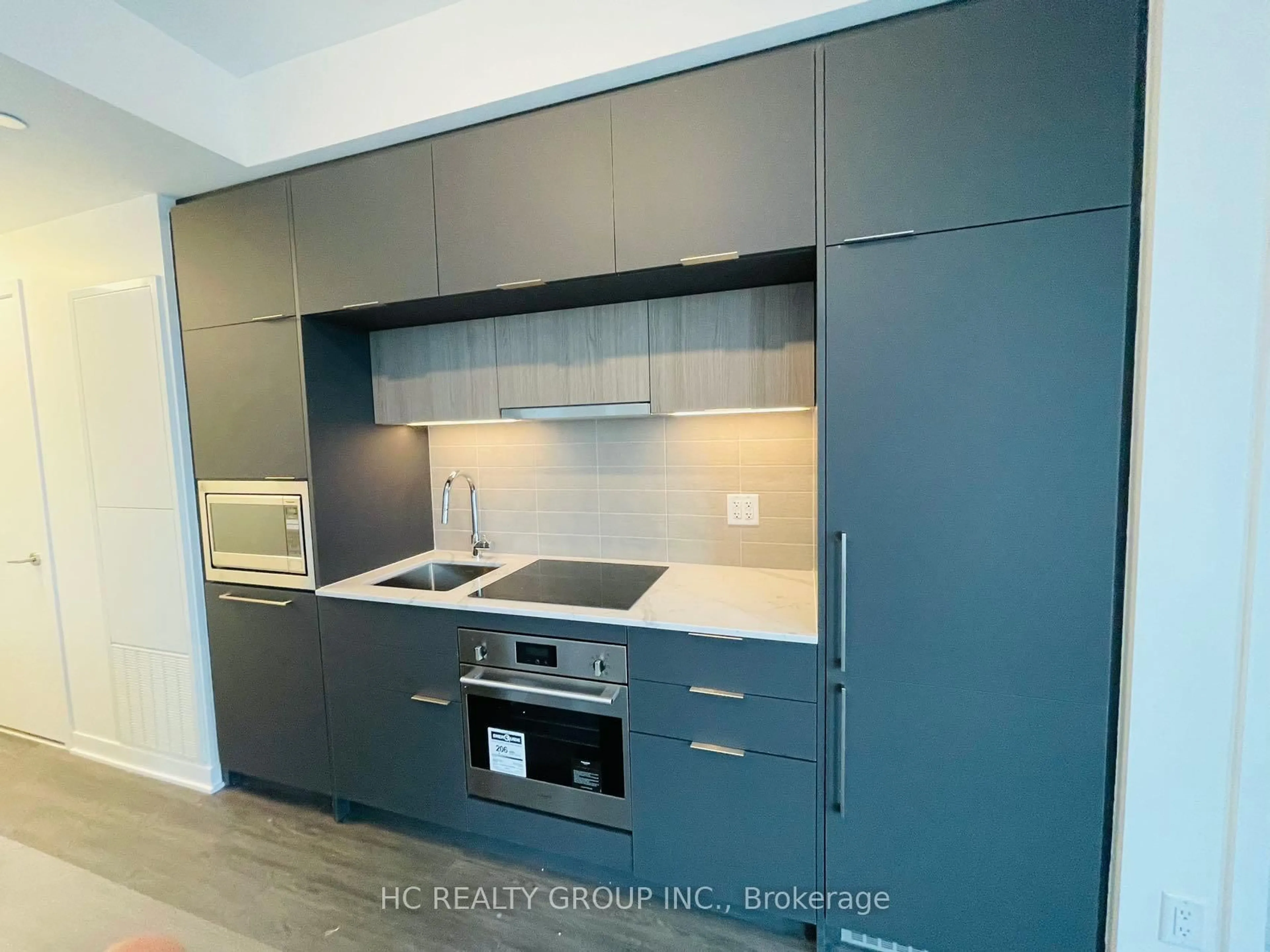 Standard kitchen, unknown for 185 Alberta Ave #708, Toronto Ontario M6C 0A5