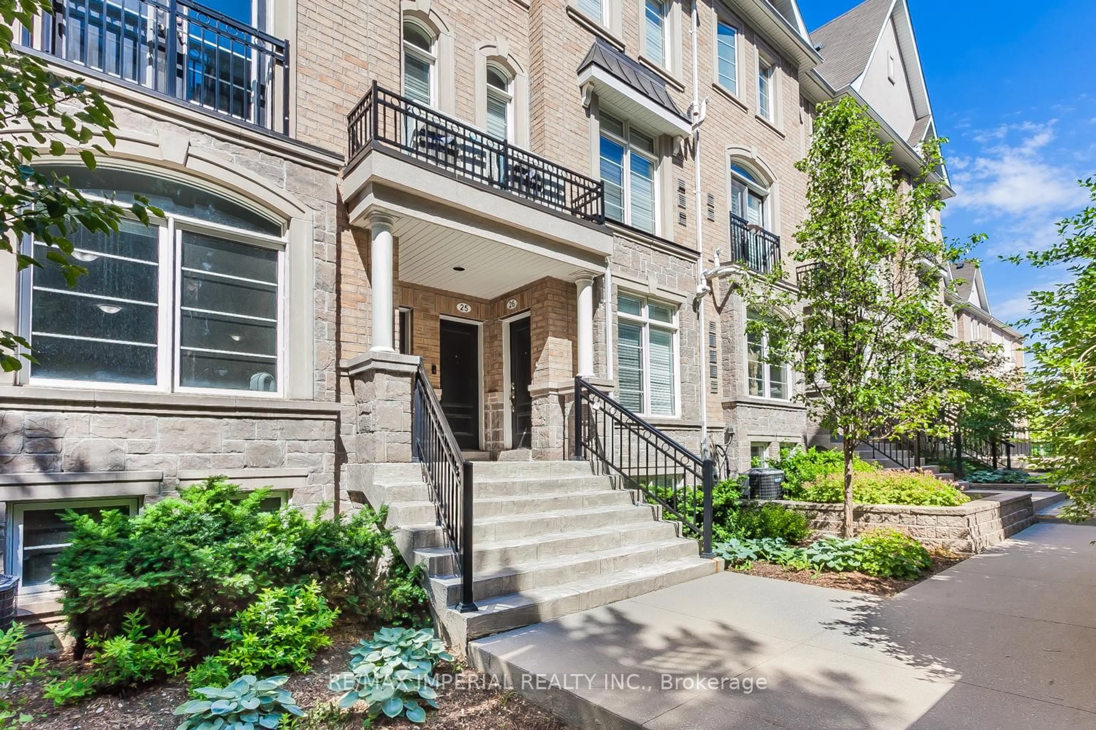 Home with brick exterior material, street for 39 Drewry Ave #22, Toronto Ontario M2M 0B4