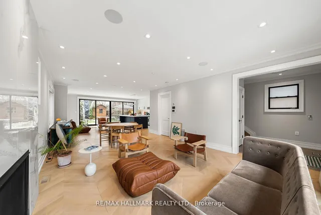 26 Carey Rd, Toronto 4