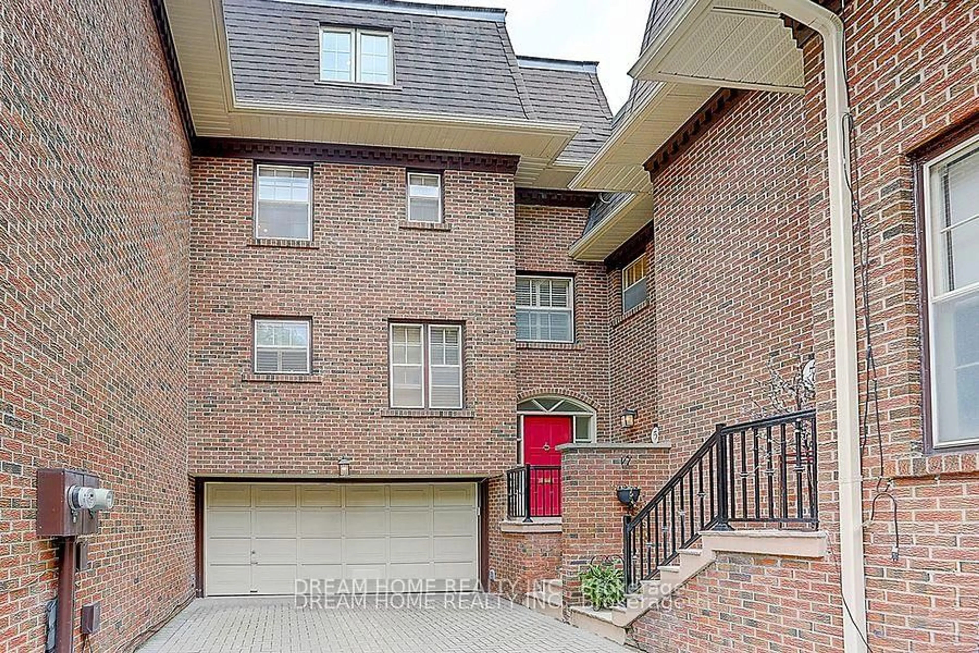 Home with brick exterior material, street for 5 Scotch Elmway Ave, Toronto Ontario M4N 3N4