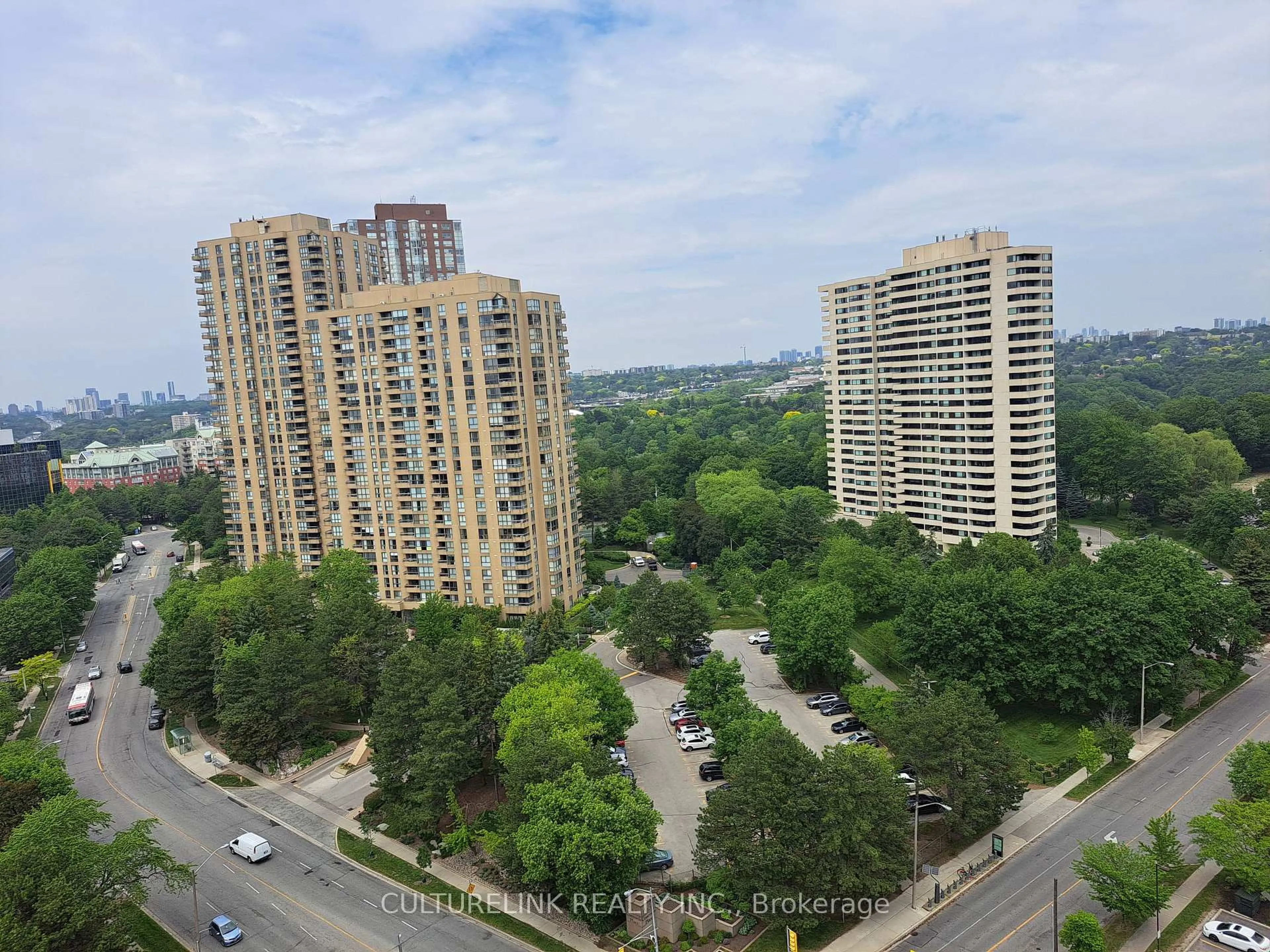 A pic from outside/outdoor area/front of a property/back of a property/a pic from drone, city buildings view from balcony for 133 Wynford Dr #1701, Toronto Ontario M3C 0J5