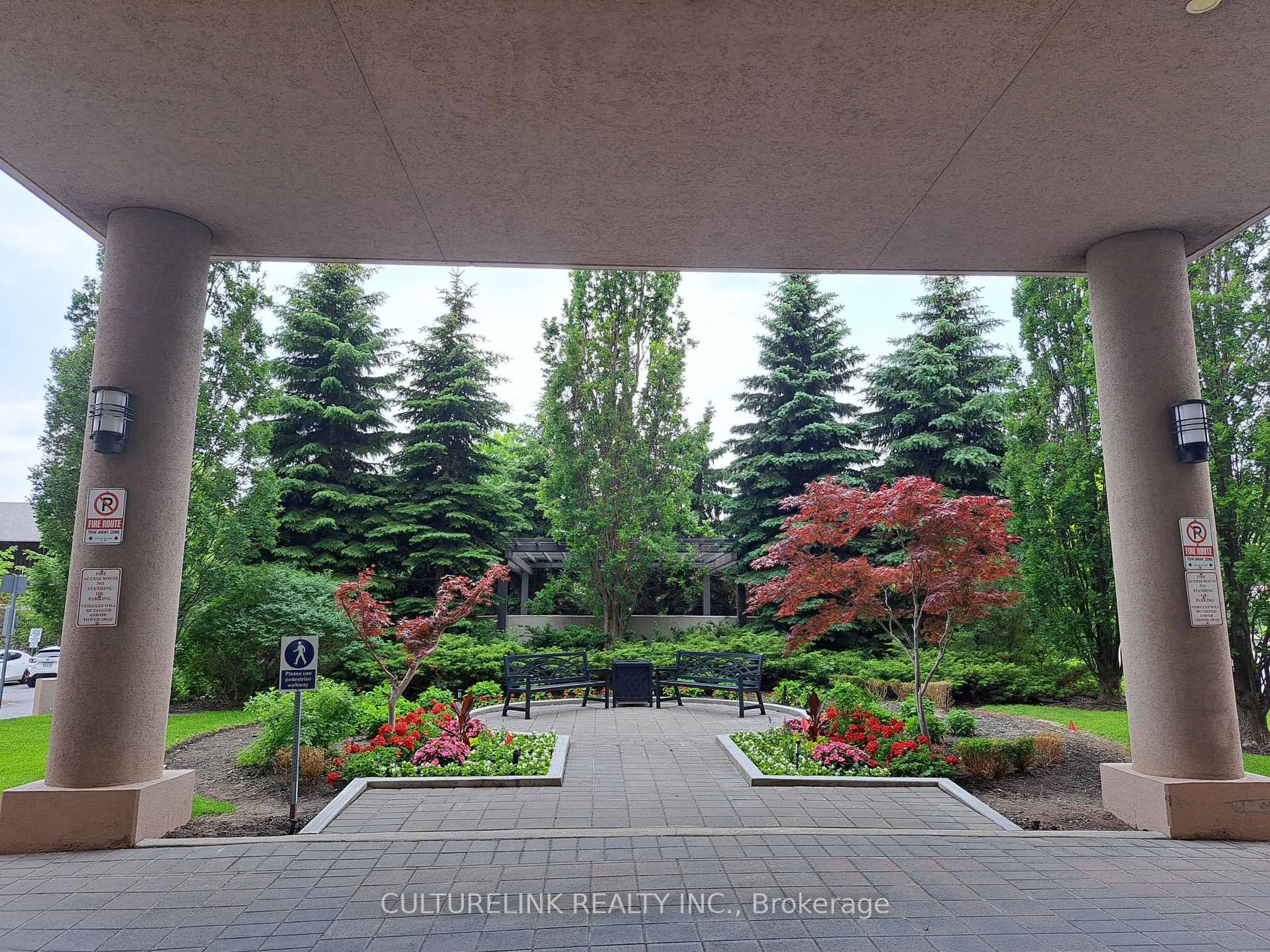 Patio, forest/trees view for 133 Wynford Dr #1701, Toronto Ontario M3C 0J5