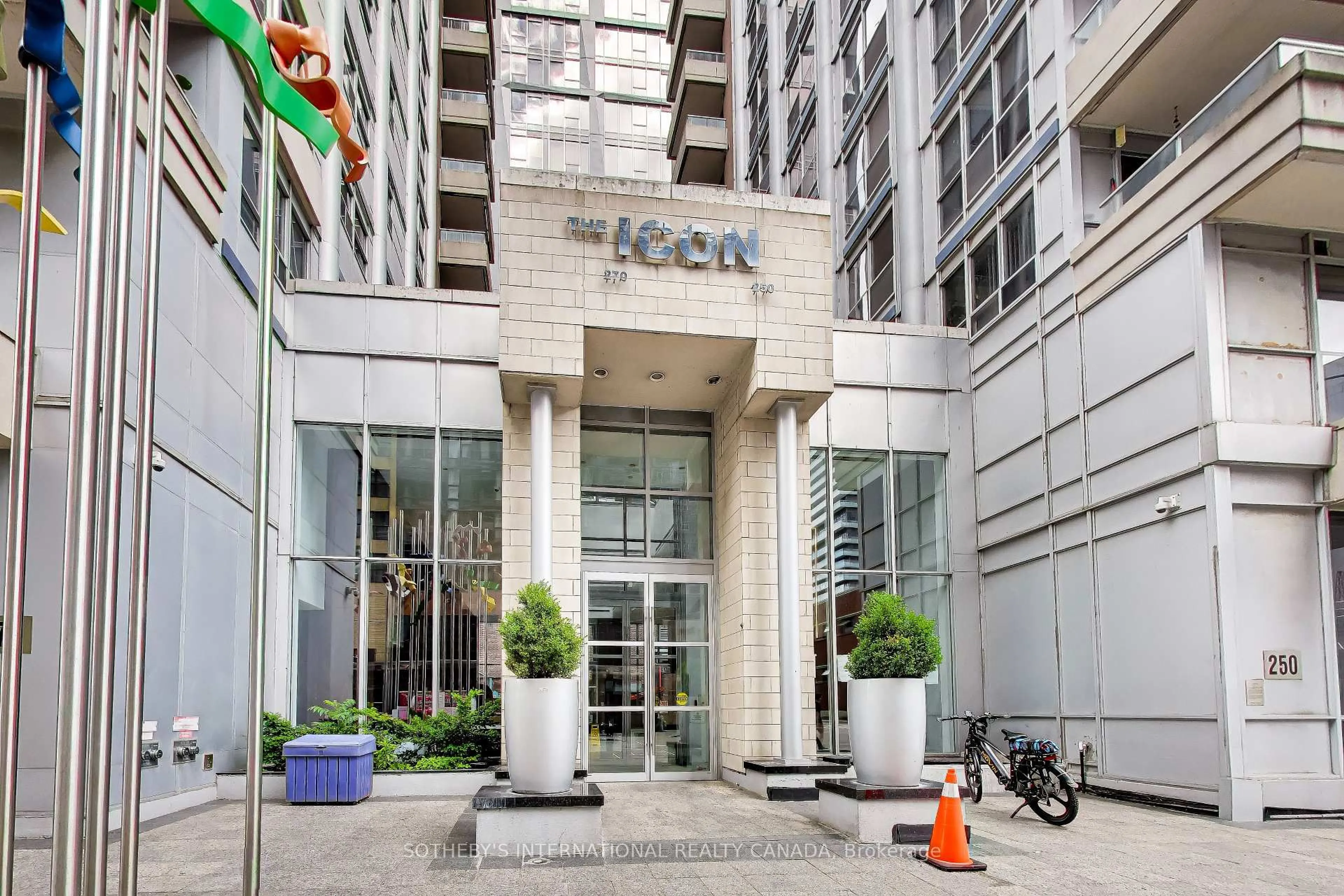Lobby for 270 Wellington St #1005, Toronto Ontario M5V 3P5