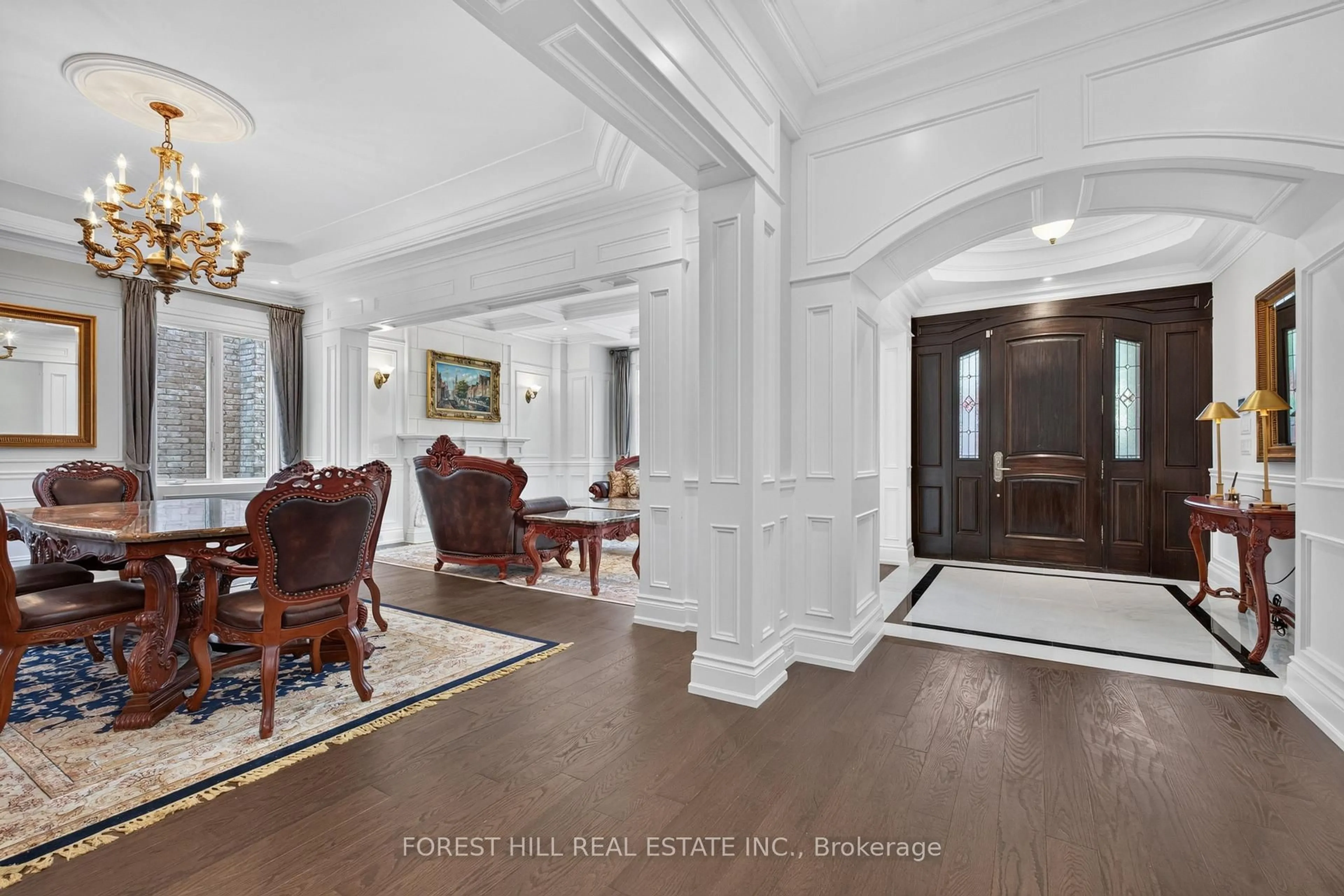 Indoor foyer for 59 Munro Blvd, Toronto Ontario M2P 1C3