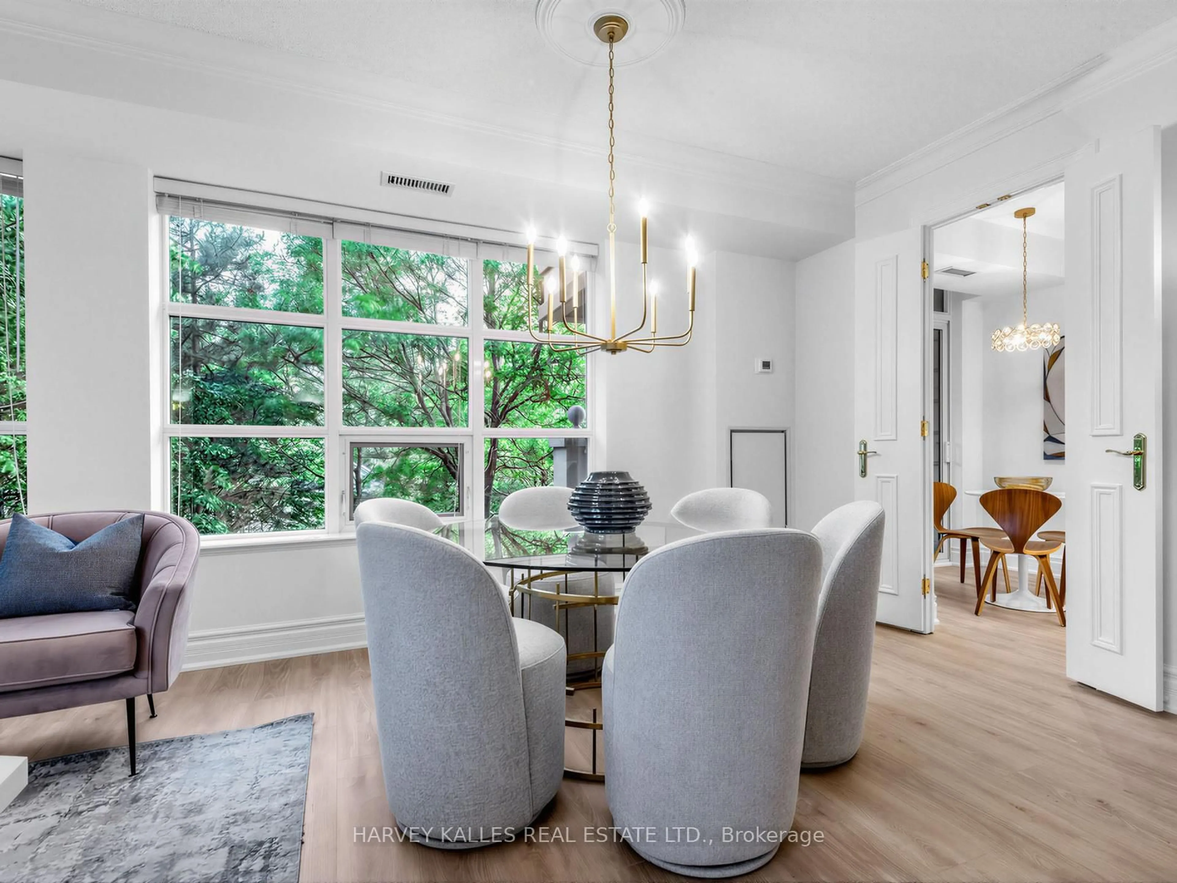 Dining room, wood/laminate floor for 10 Old York Mills Rd #306, Toronto Ontario M2P 2G9