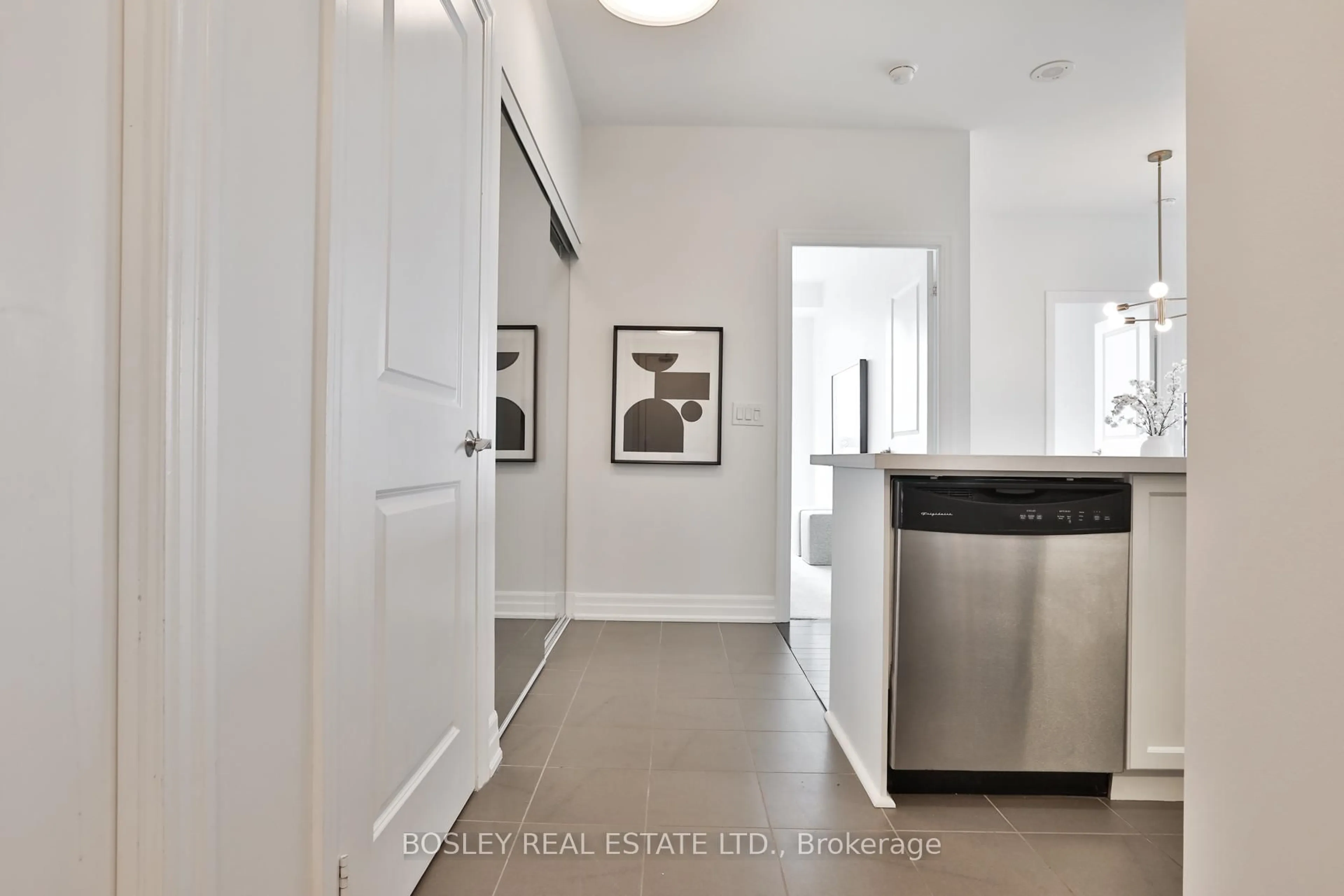 Indoor entryway for 500 St Clair Ave #701, Toronto Ontario M6C 1A8