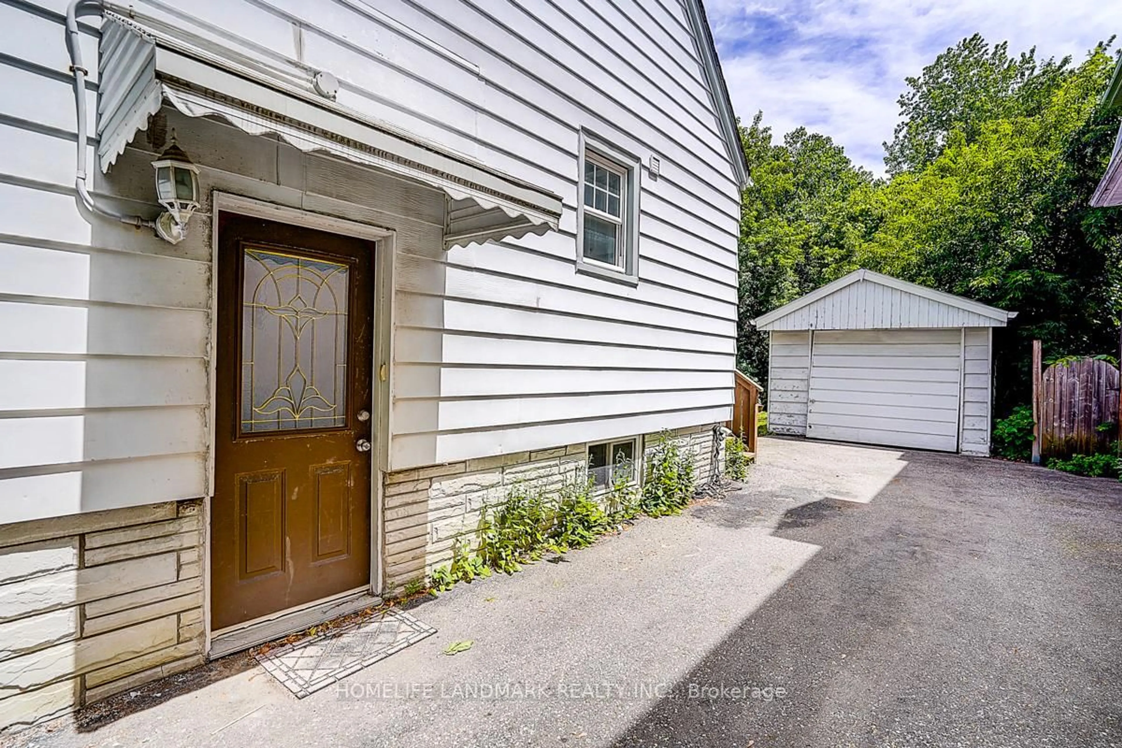Unknown for 335 Willowdale Ave, Toronto Ontario M2N 5A3