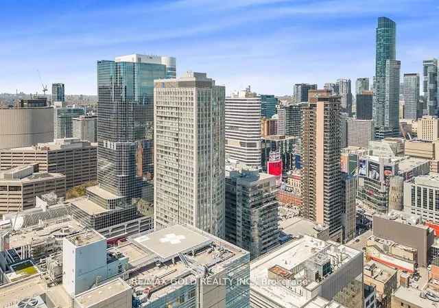 200 Victoria St #1506, Toronto 2