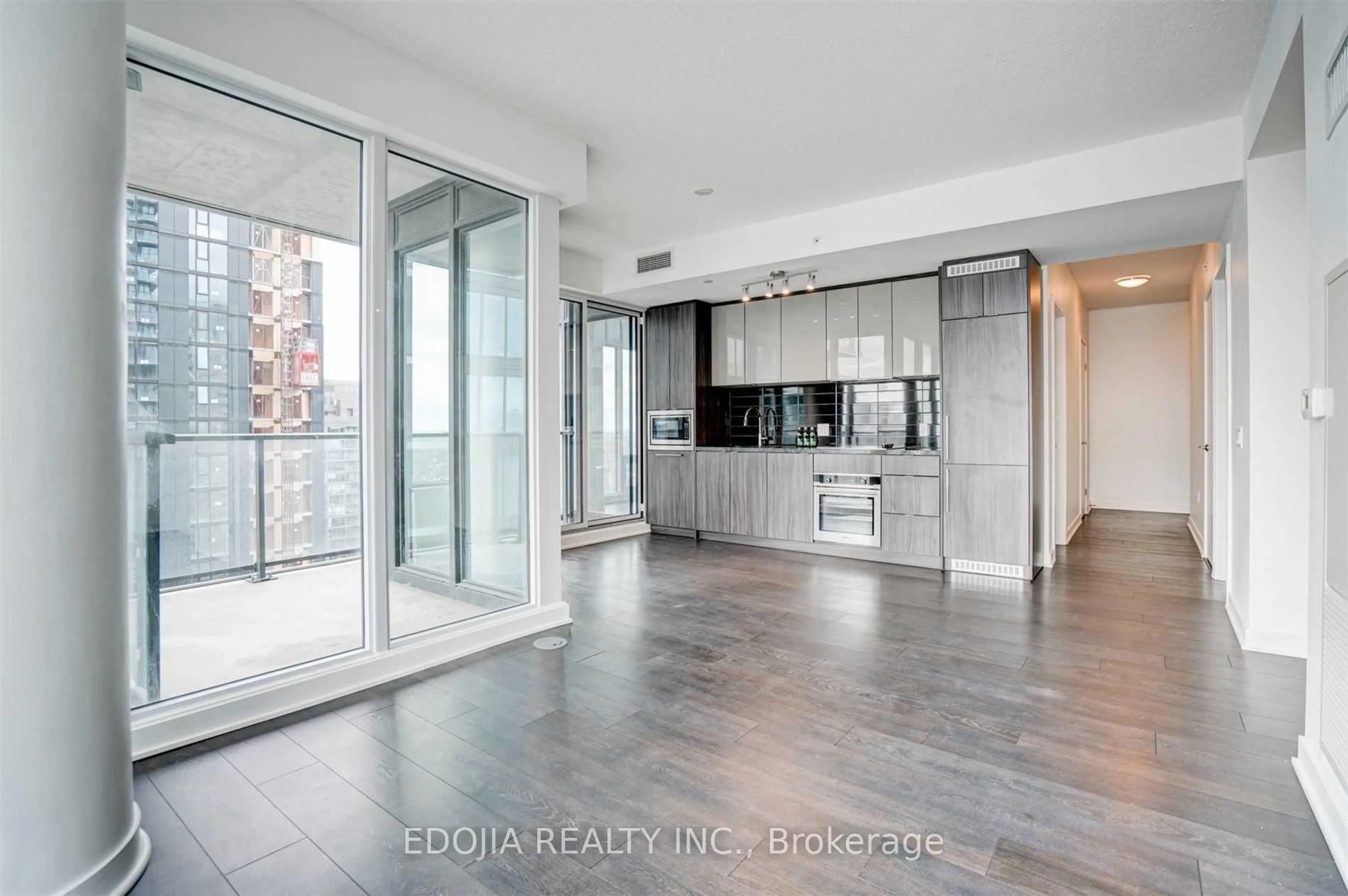Open concept kitchen, unknown for 125 Blue Jays Way #4102, Toronto Ontario M5V 0N5