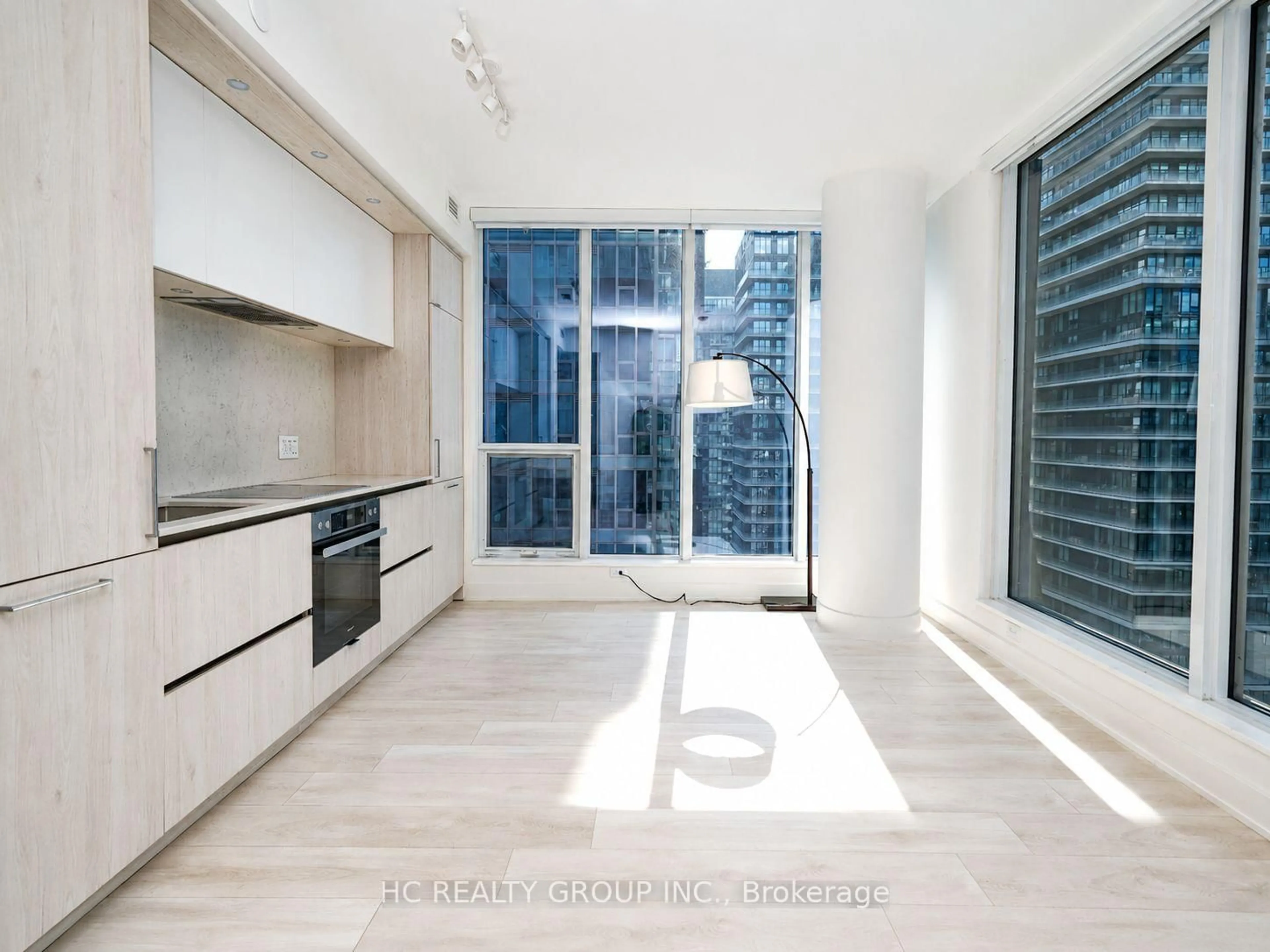 Unknown for 15 Mercer St #3204, Toronto Ontario M5V 1H2