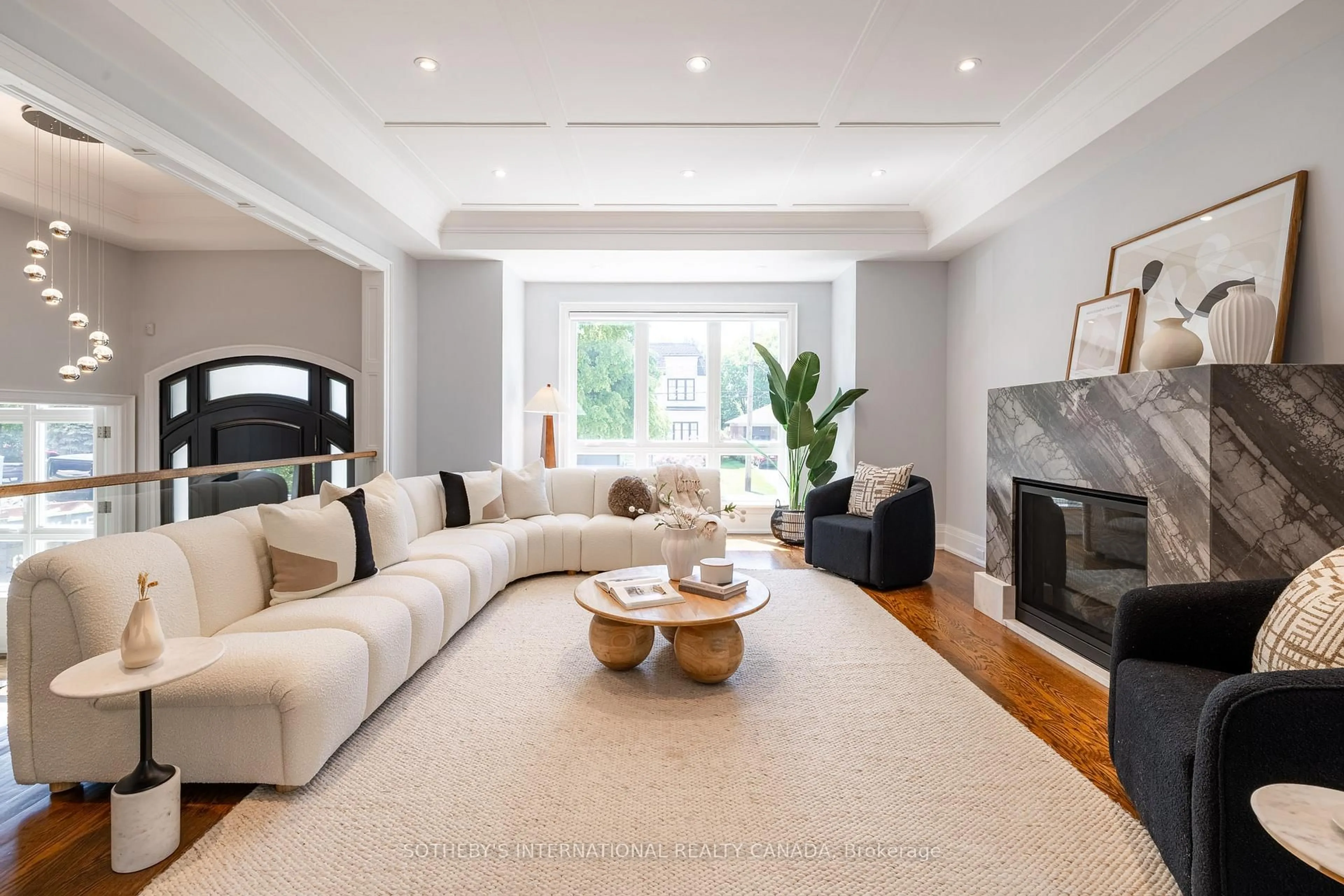Living room with furniture, unknown for 242 Betty Ann Dr, Toronto Ontario M2R 1A7