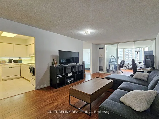 30 Greenfield Ave #2215, Toronto 2