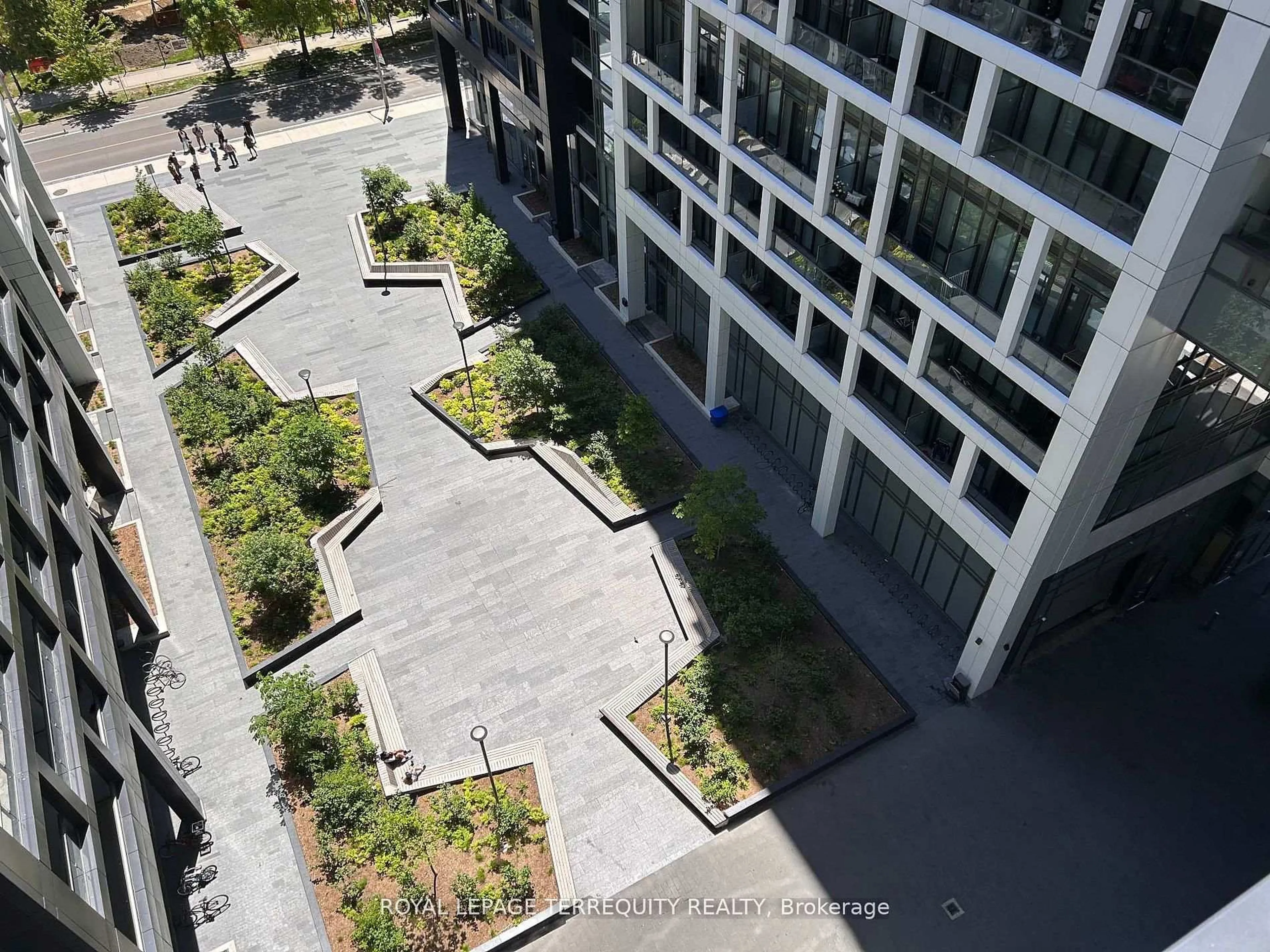 A pic from outside/outdoor area/front of a property/back of a property/a pic from drone, city buildings view from balcony for 135 Lower Sherbourne St #936, Toronto Ontario M5A 1Y4