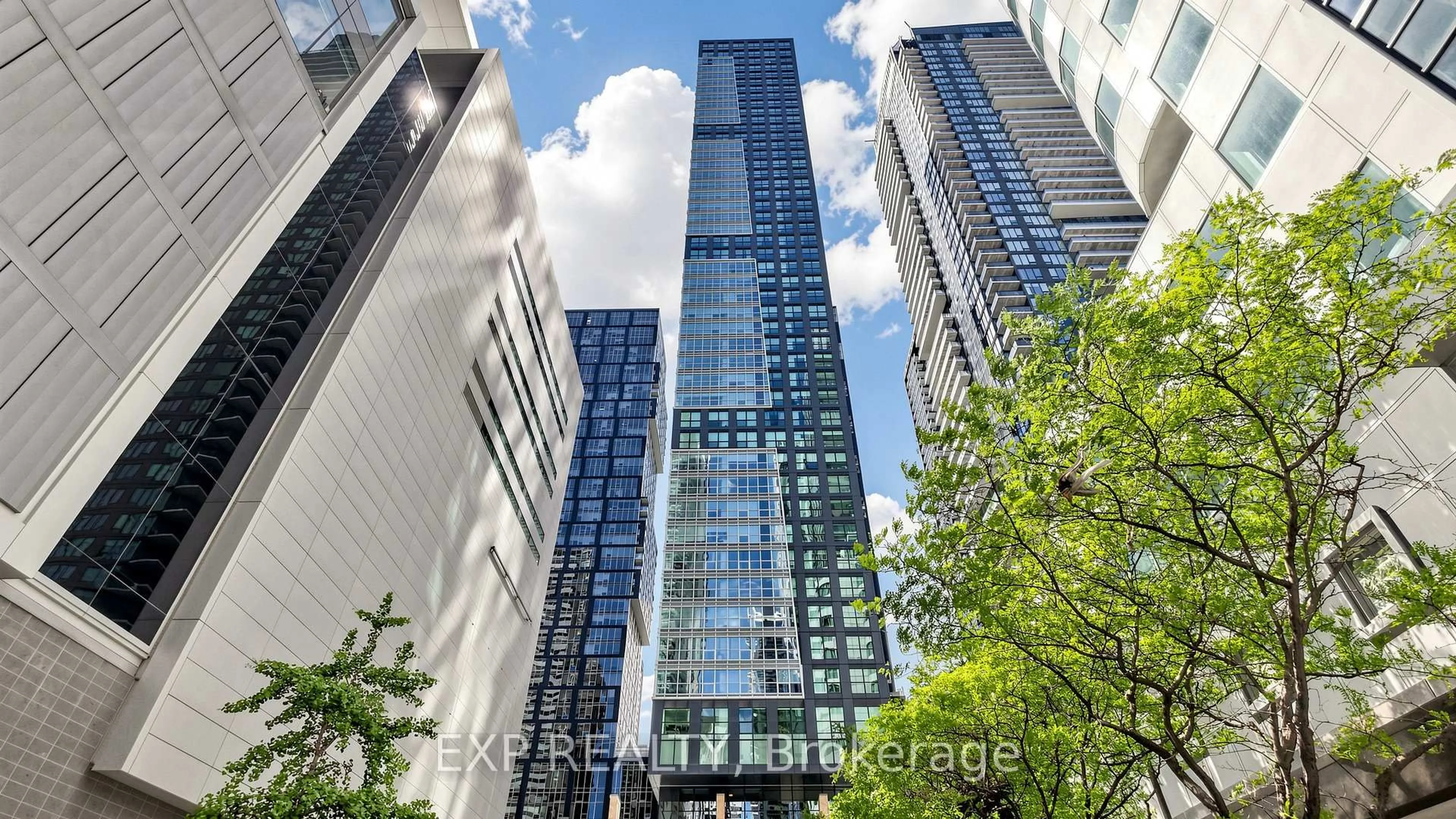 Unknown for 327 king St #601, Toronto Ontario M5V 0W7