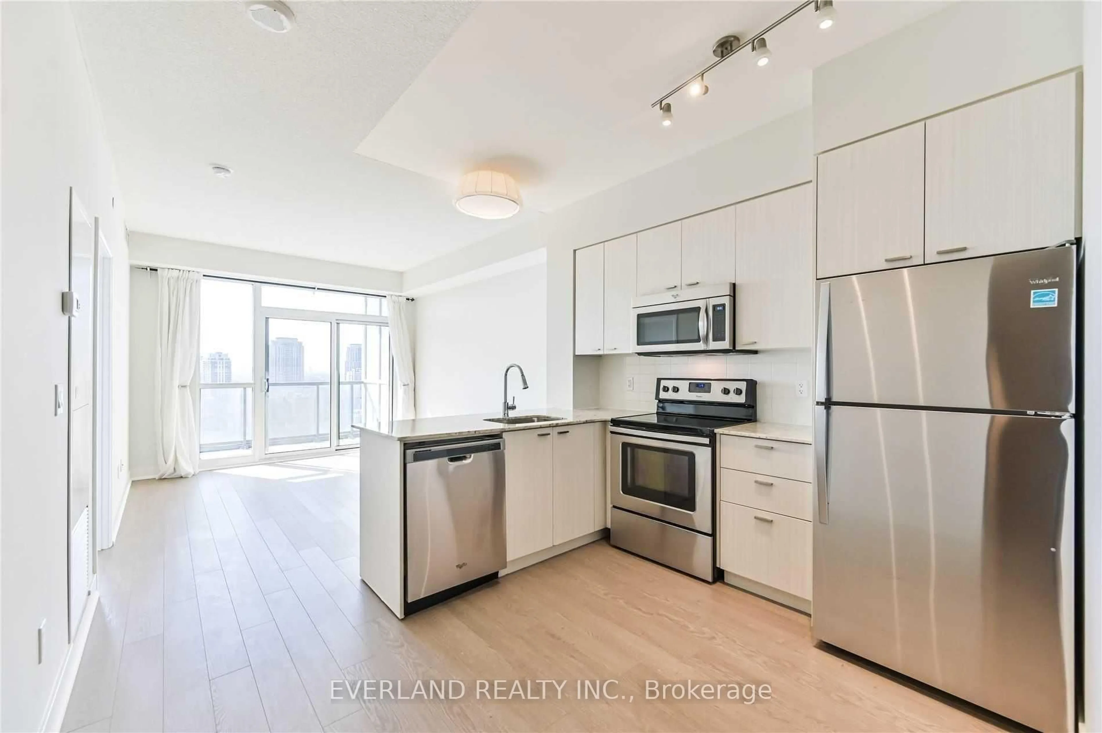 Open concept kitchen, ceramic/tile floor for 88 Sheppard Ave #1803, Toronto Ontario M2N 0G9