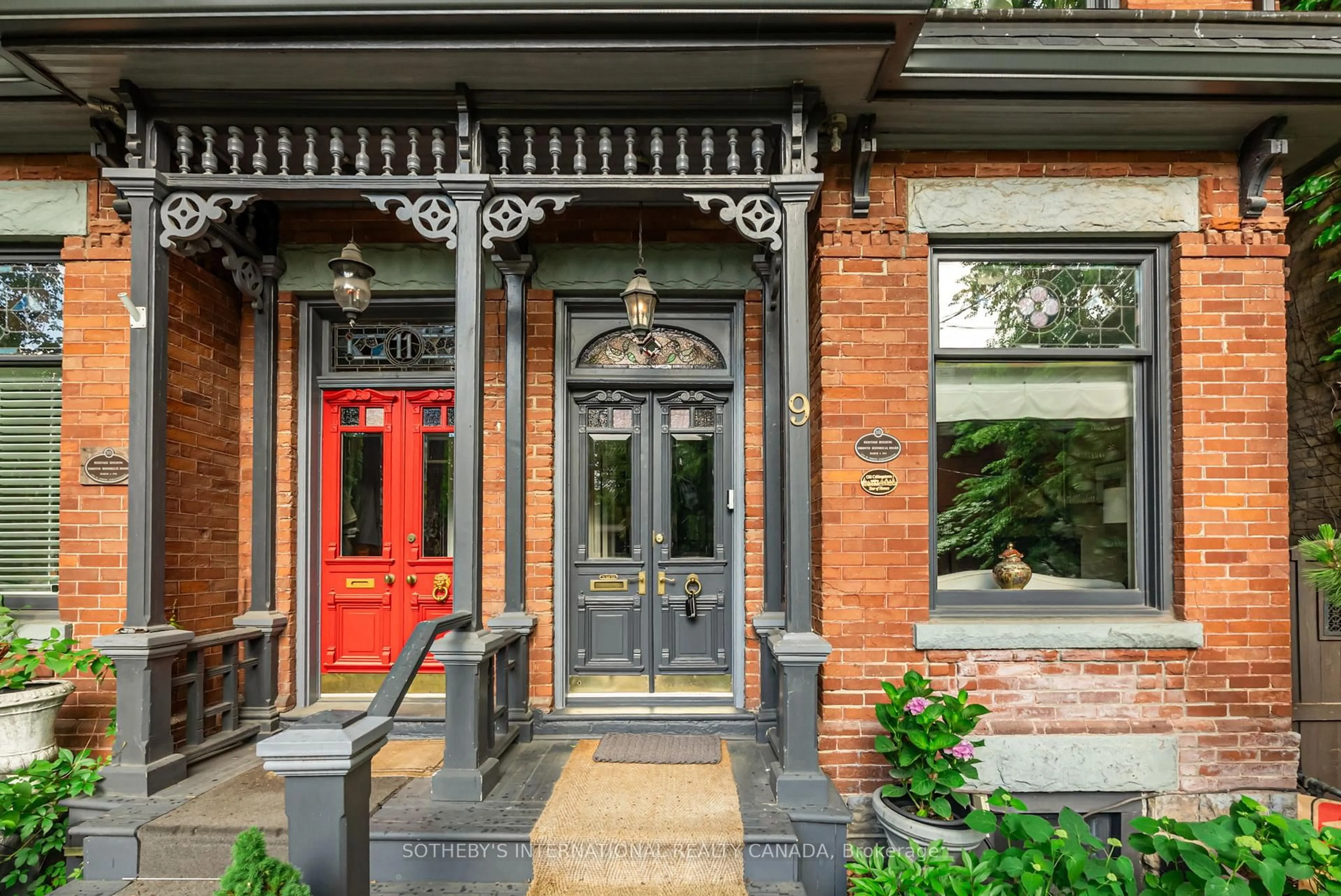 Indoor entryway for 9 Metcalfe St, Toronto Ontario M4X 1R5