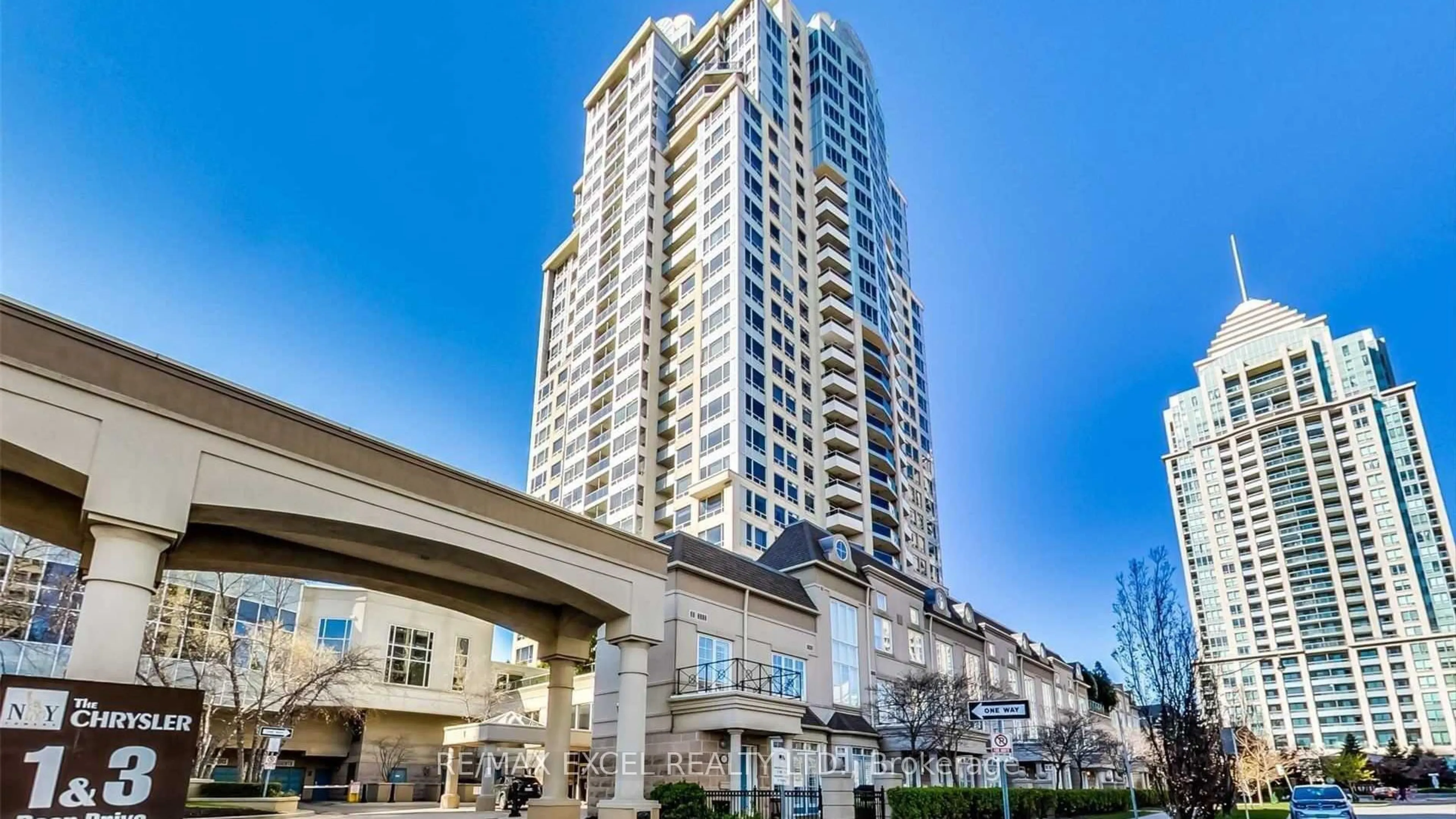 Indoor foyer for 1 Rean Dr #2701, Toronto Ontario M2K 3C1