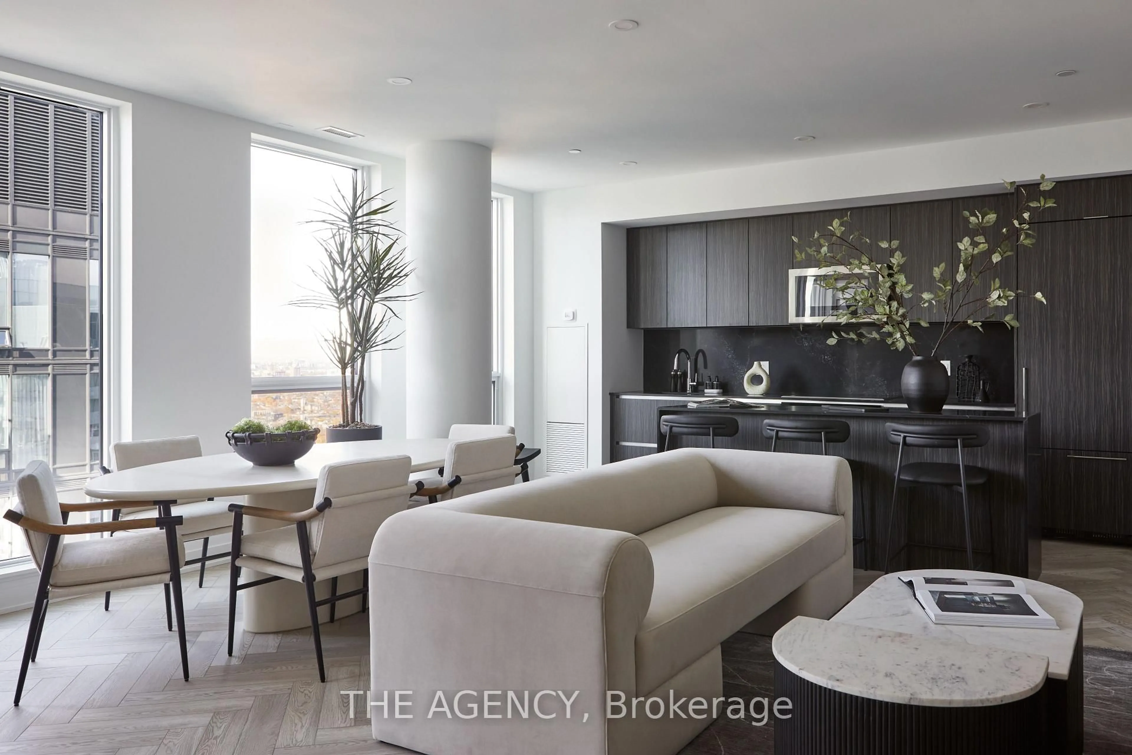 Unknown for 327 King St #PH-03, Toronto Ontario M5V 1J5
