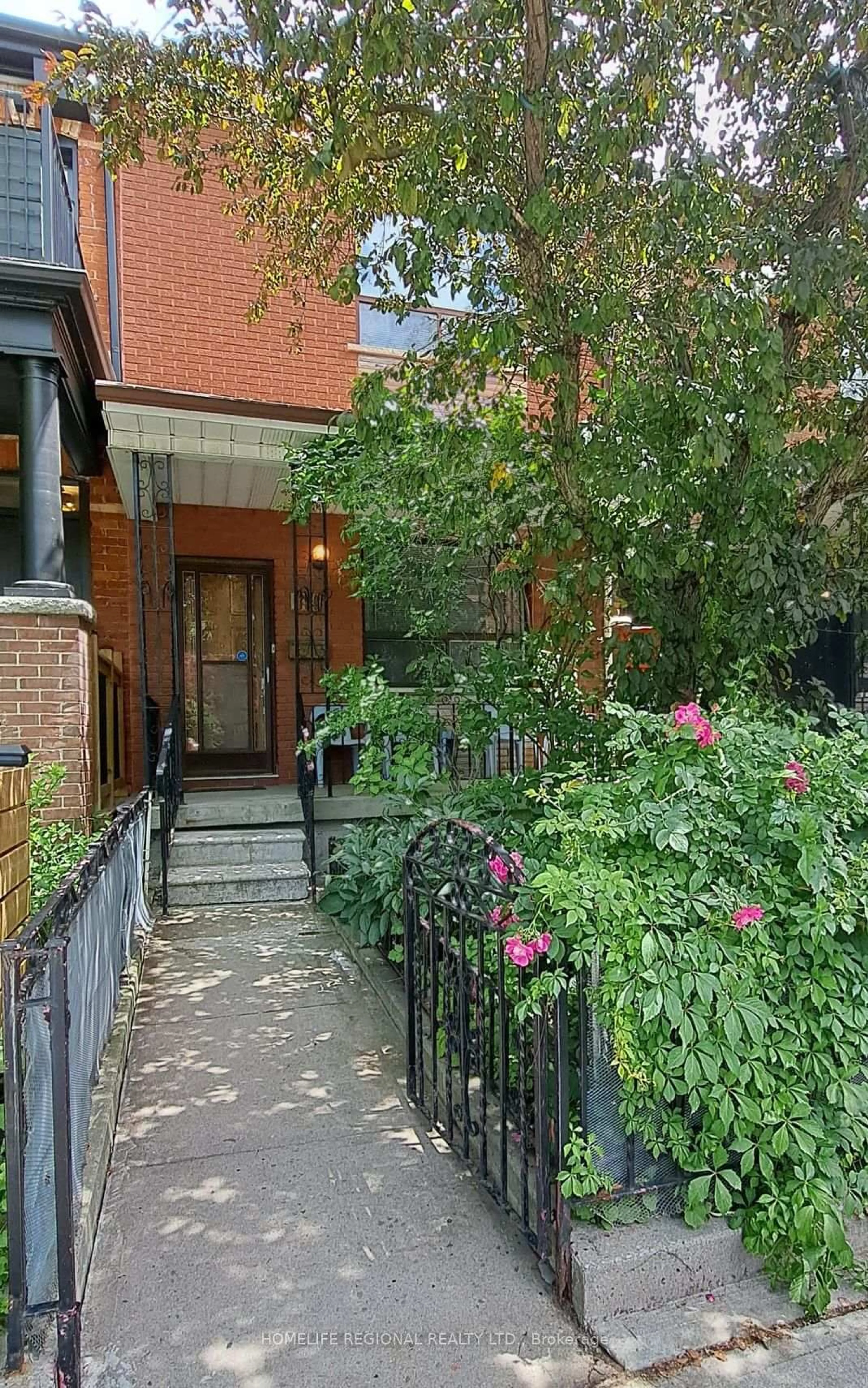 Unknown for 119 Major St, Toronto Ontario M5S 2K9