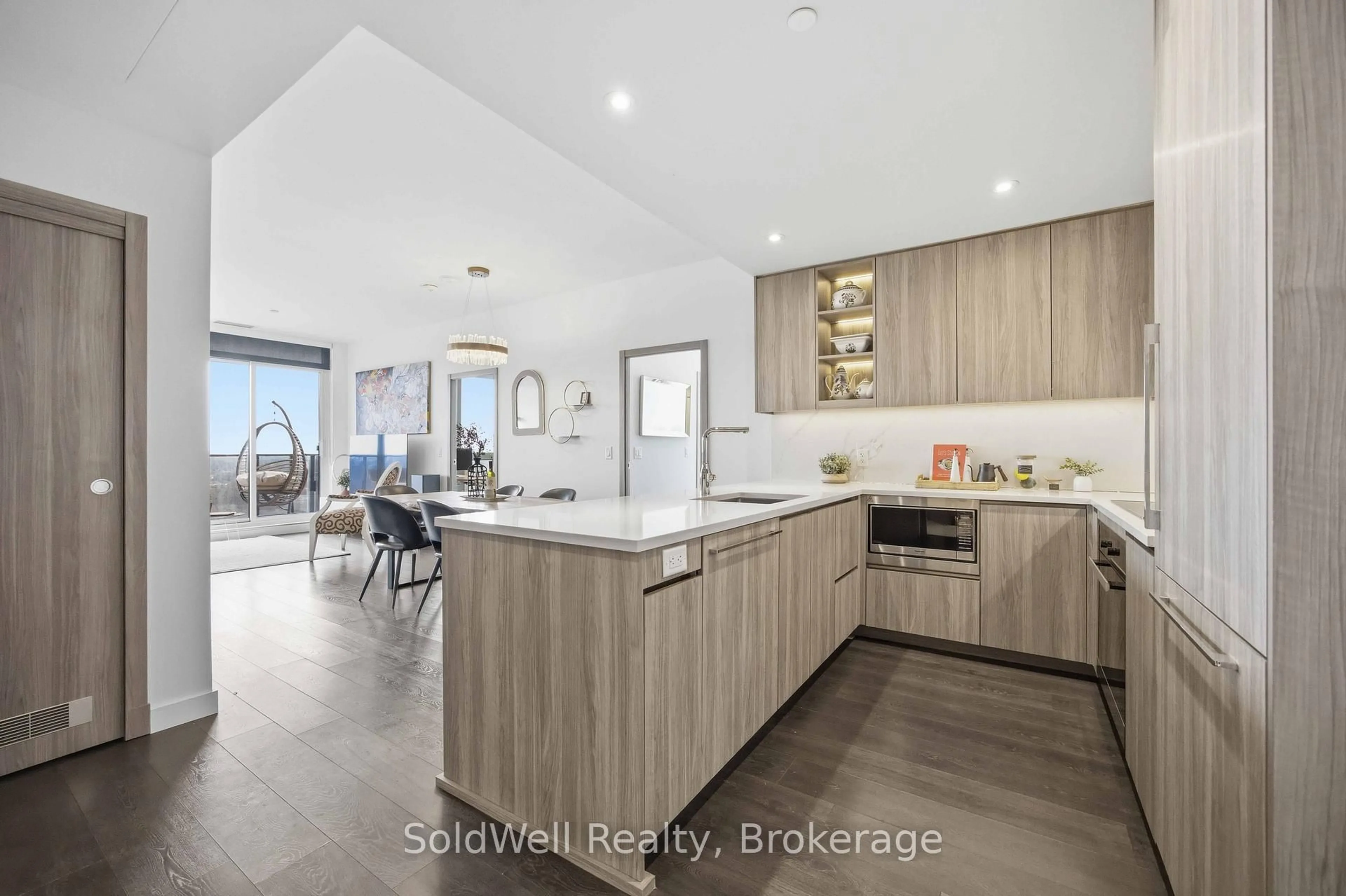 Open concept kitchen, unknown for 25 Mcmahon Dr #2103, Toronto Ontario M2K 0J1