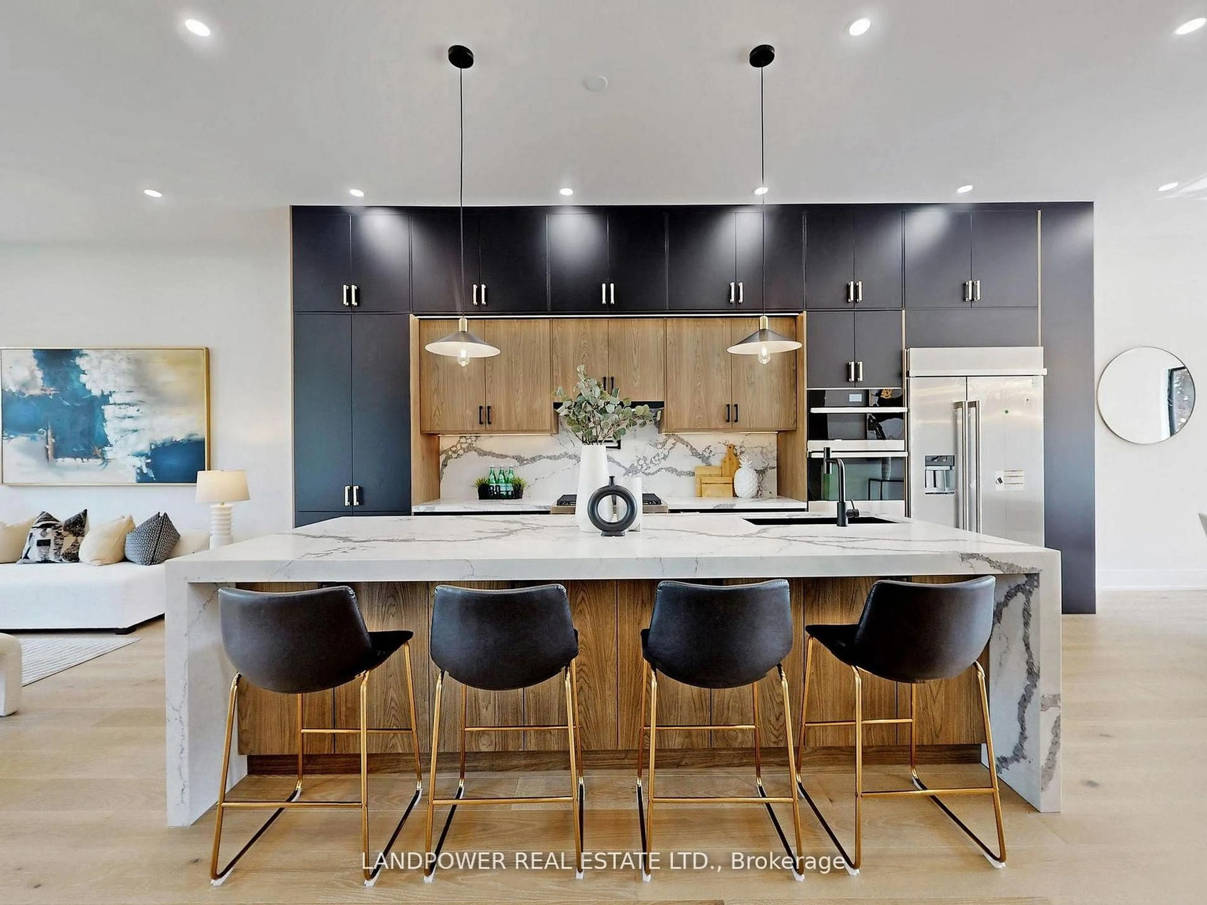 Contemporary kitchen, unknown for 214 Brooke Ave, Toronto Ontario M5M 2K6