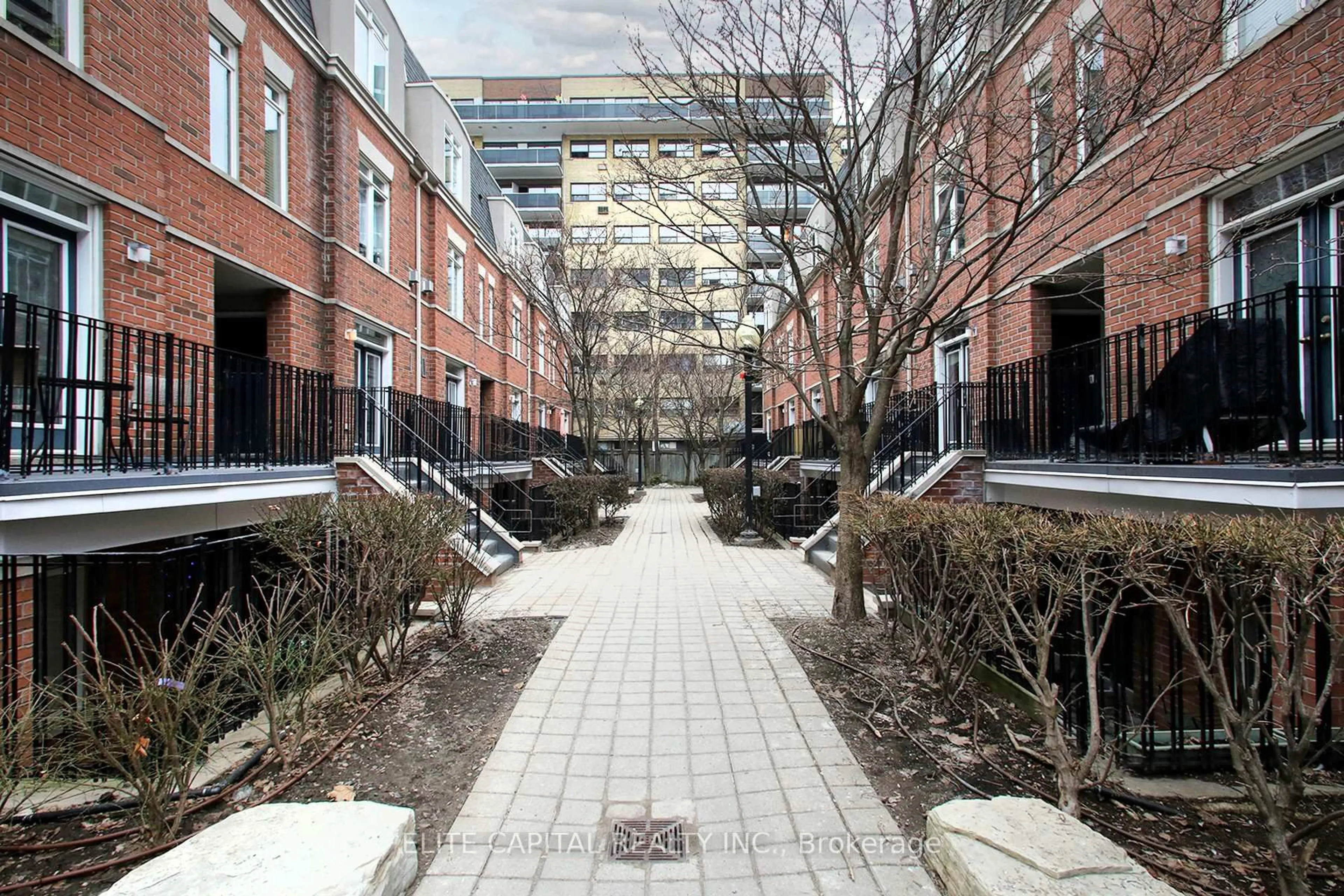 Patio, street for 415 Jarvis St #369, Toronto Ontario M4Y 3C1