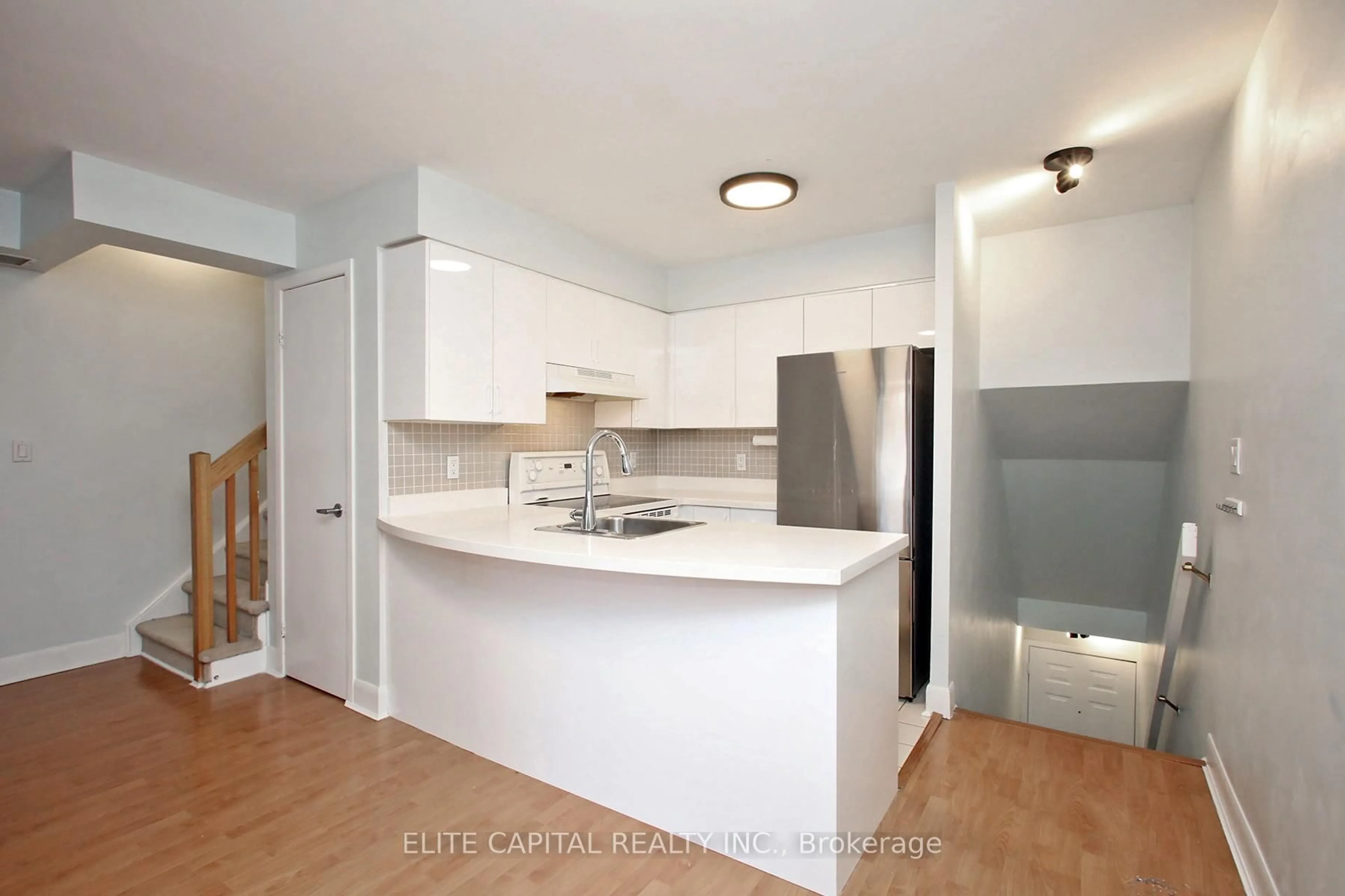 Standard kitchen, unknown for 415 Jarvis St #369, Toronto Ontario M4Y 3C1