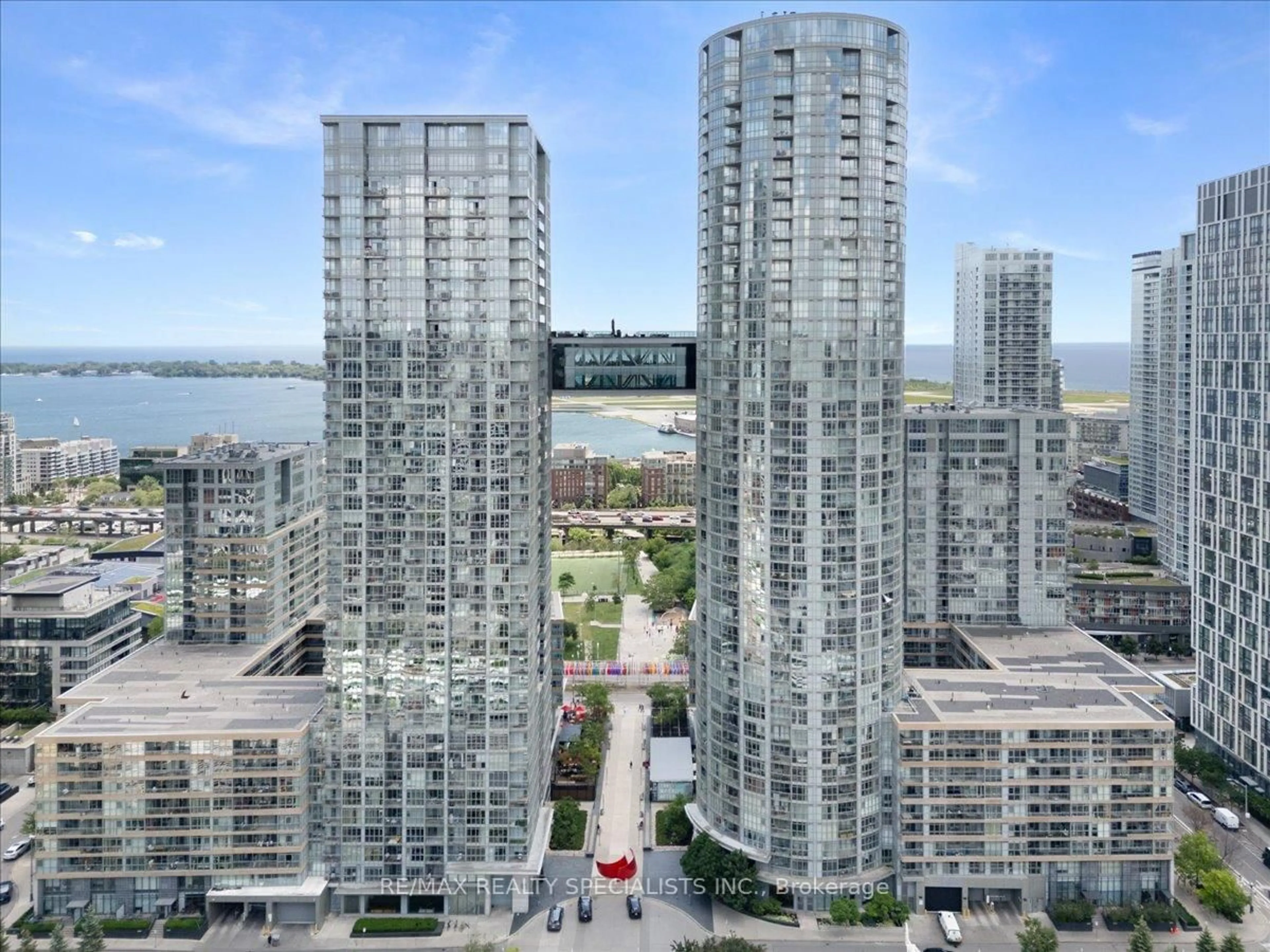 A pic from outside/outdoor area/front of a property/back of a property/a pic from drone, city buildings view from balcony for 15 Iceboat Terr #PH06, Toronto Ontario M5V 4A5