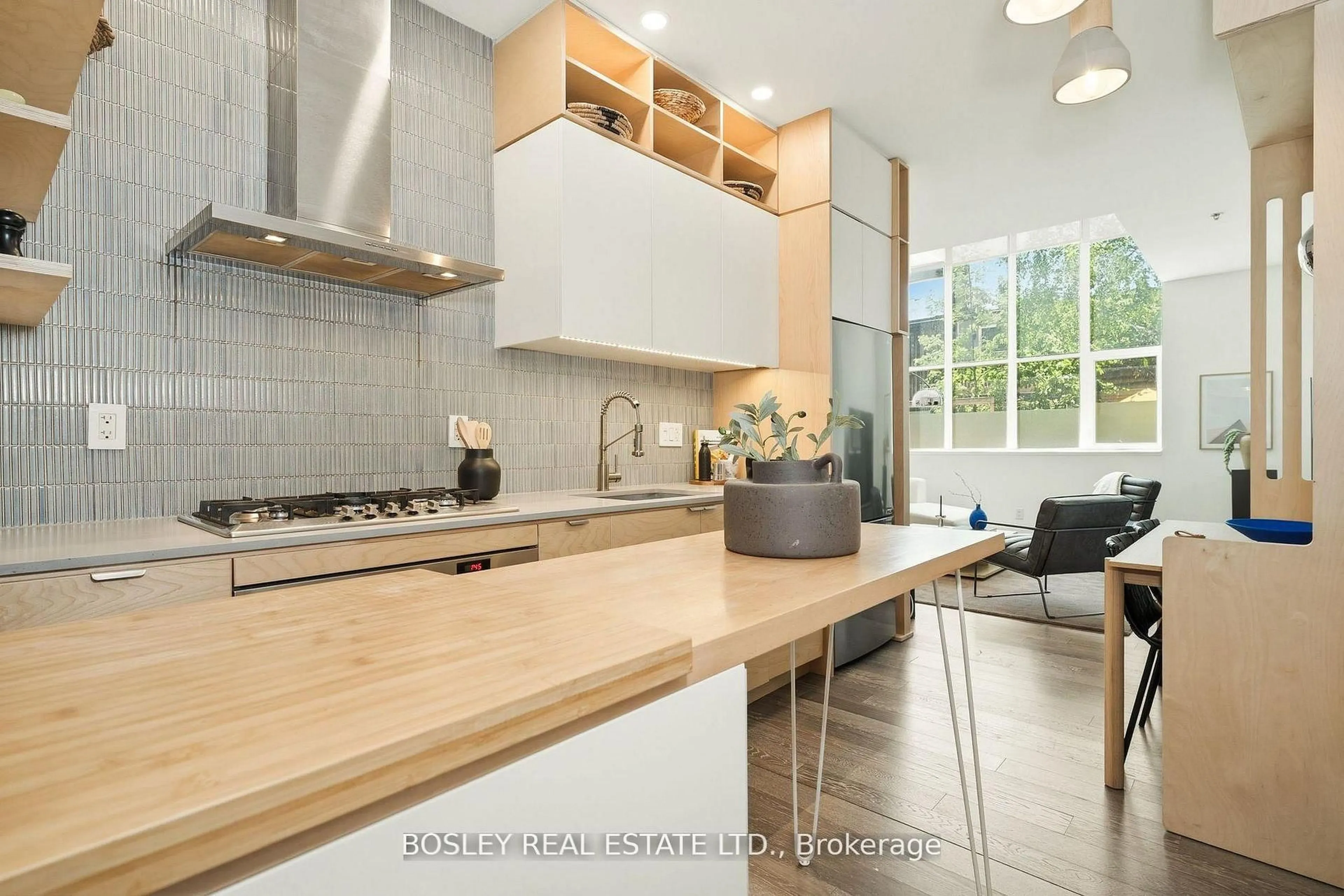 Contemporary kitchen, ceramic/tile floor for 510 King St #109, Toronto Ontario M5A 0E5