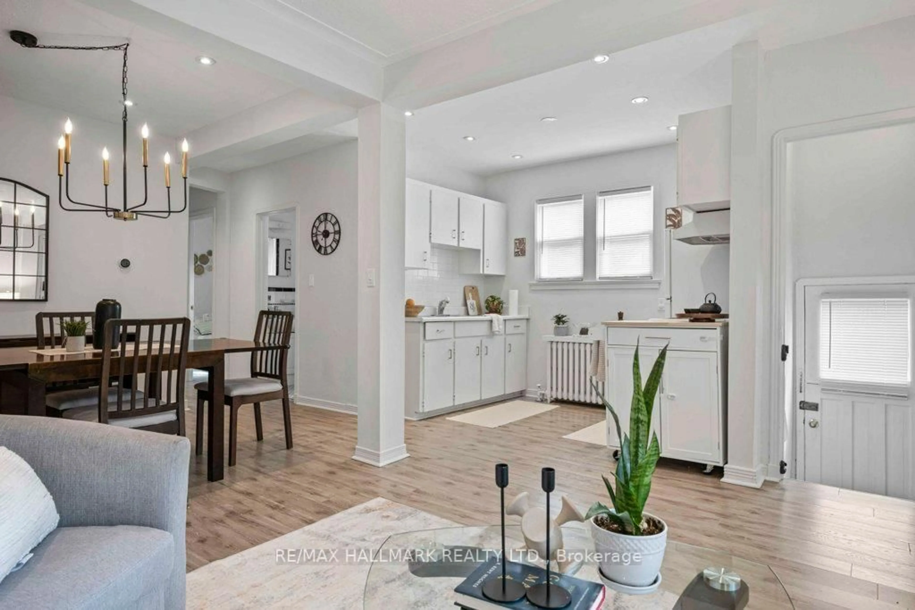 Open concept kitchen, ceramic/tile floor for 34 Gloucester Grve, Toronto Ontario M6C 2A1