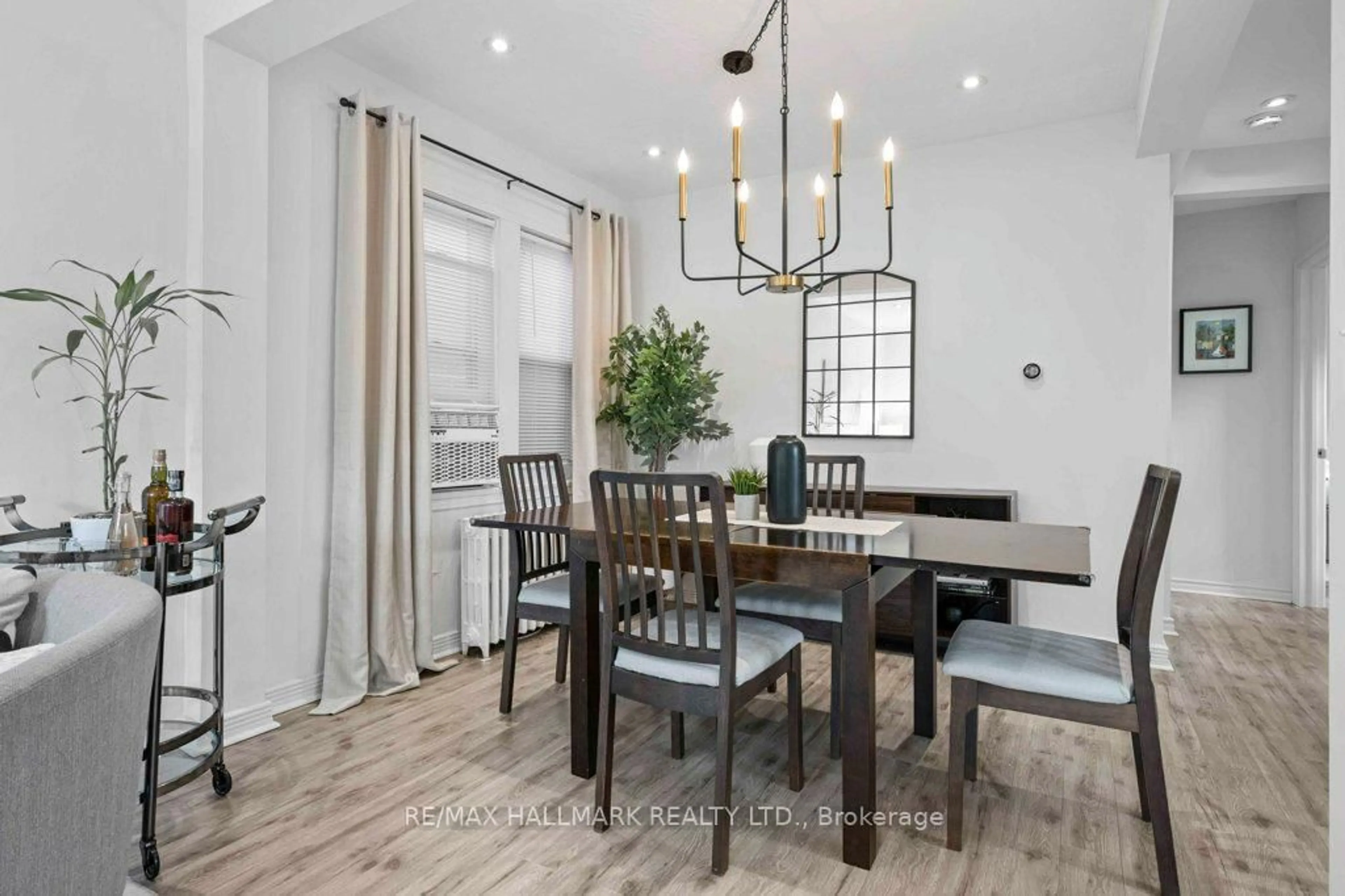 Dining room, wood/laminate floor for 34 Gloucester Grve, Toronto Ontario M6C 2A1