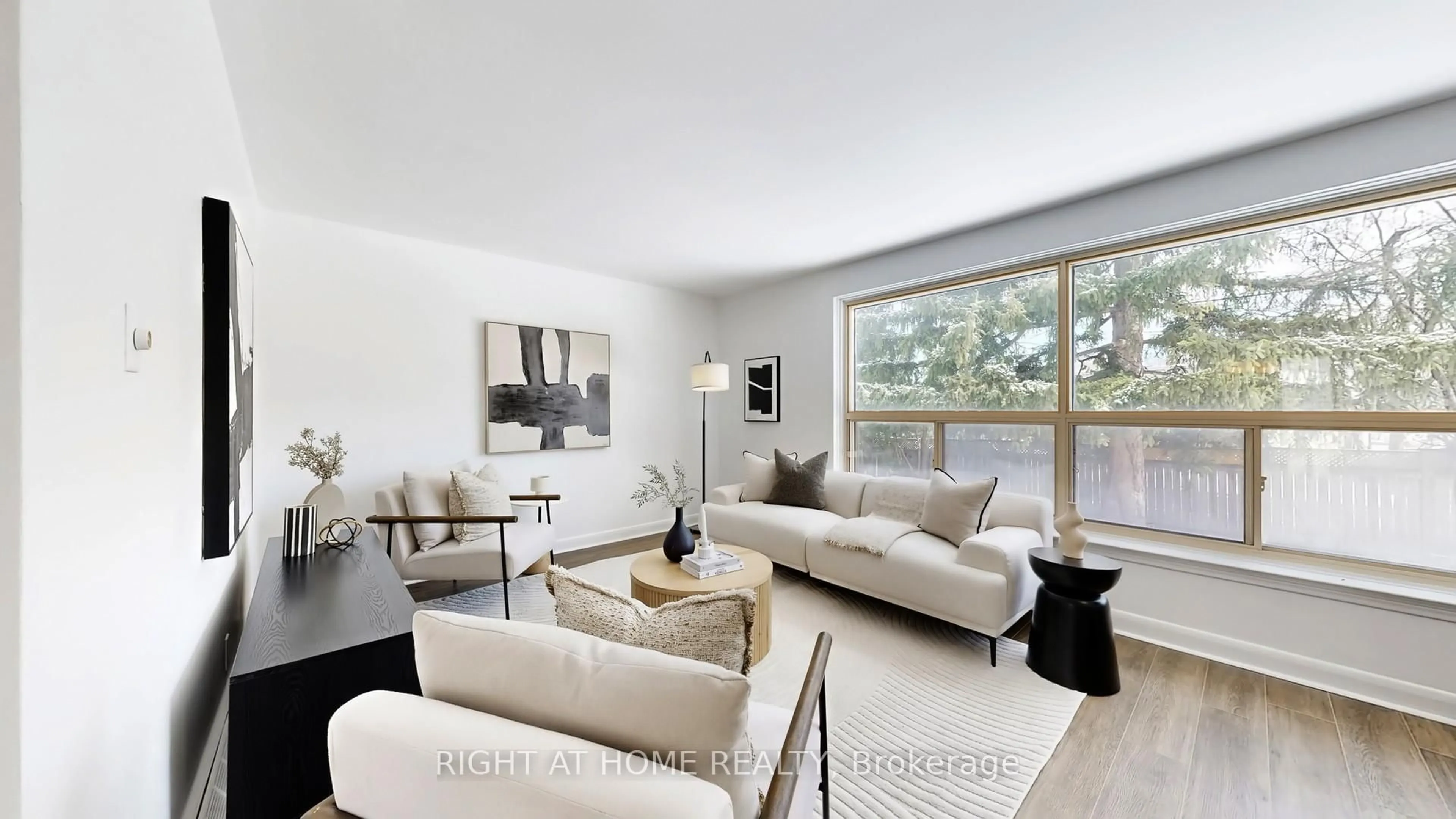 Living room with furniture, unknown for 33 Sanderling Pl, Toronto Ontario M3C 2J2