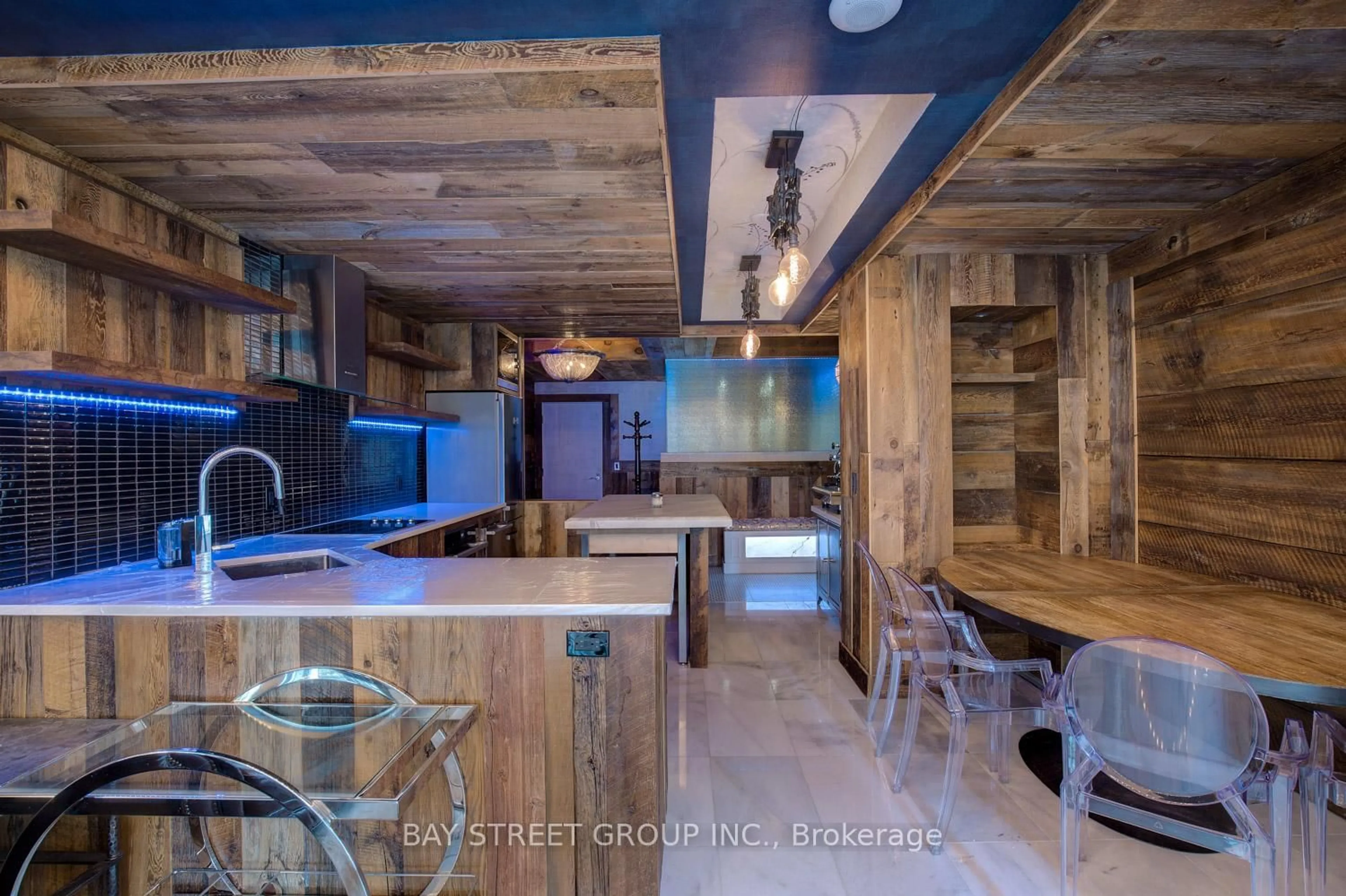 Rustic kitchen, unknown for 68 Yorkville Ave #301, Toronto Ontario M5R 3V7