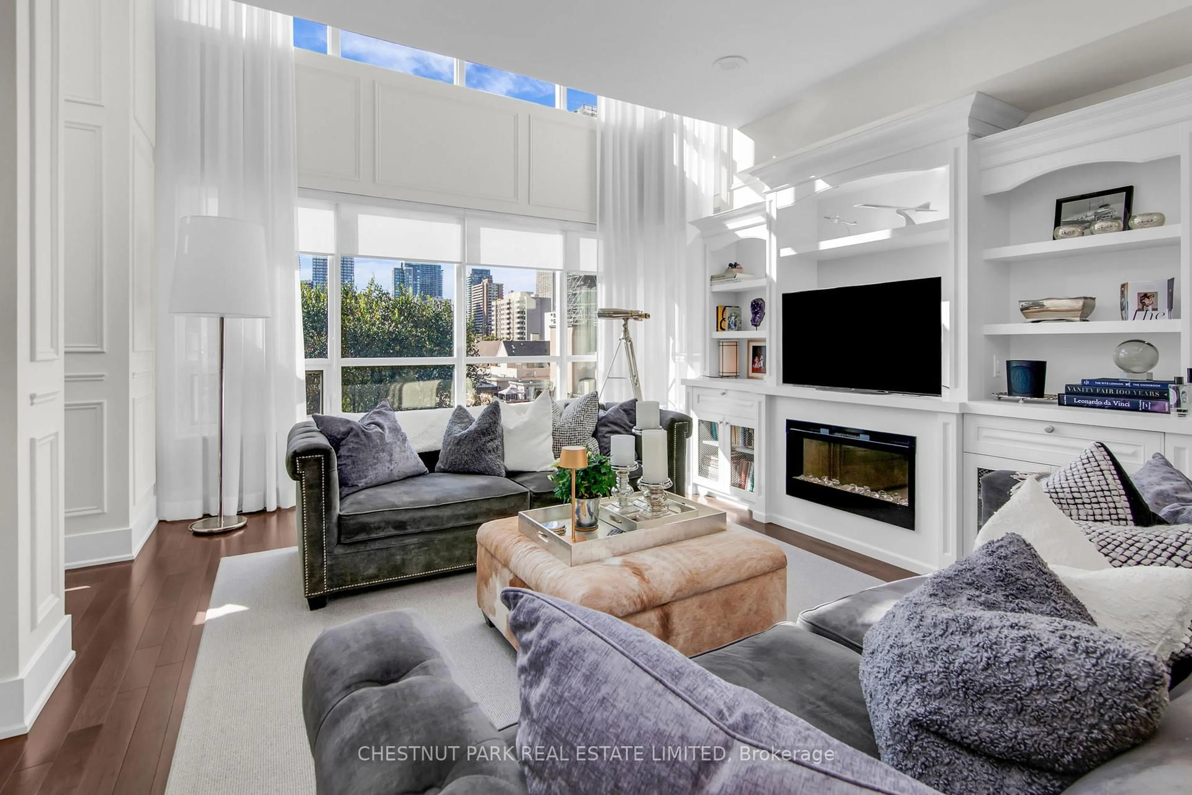 Living room with furniture, unknown for 120 Homewood Ave #617, Toronto Ontario M4Y 2J3