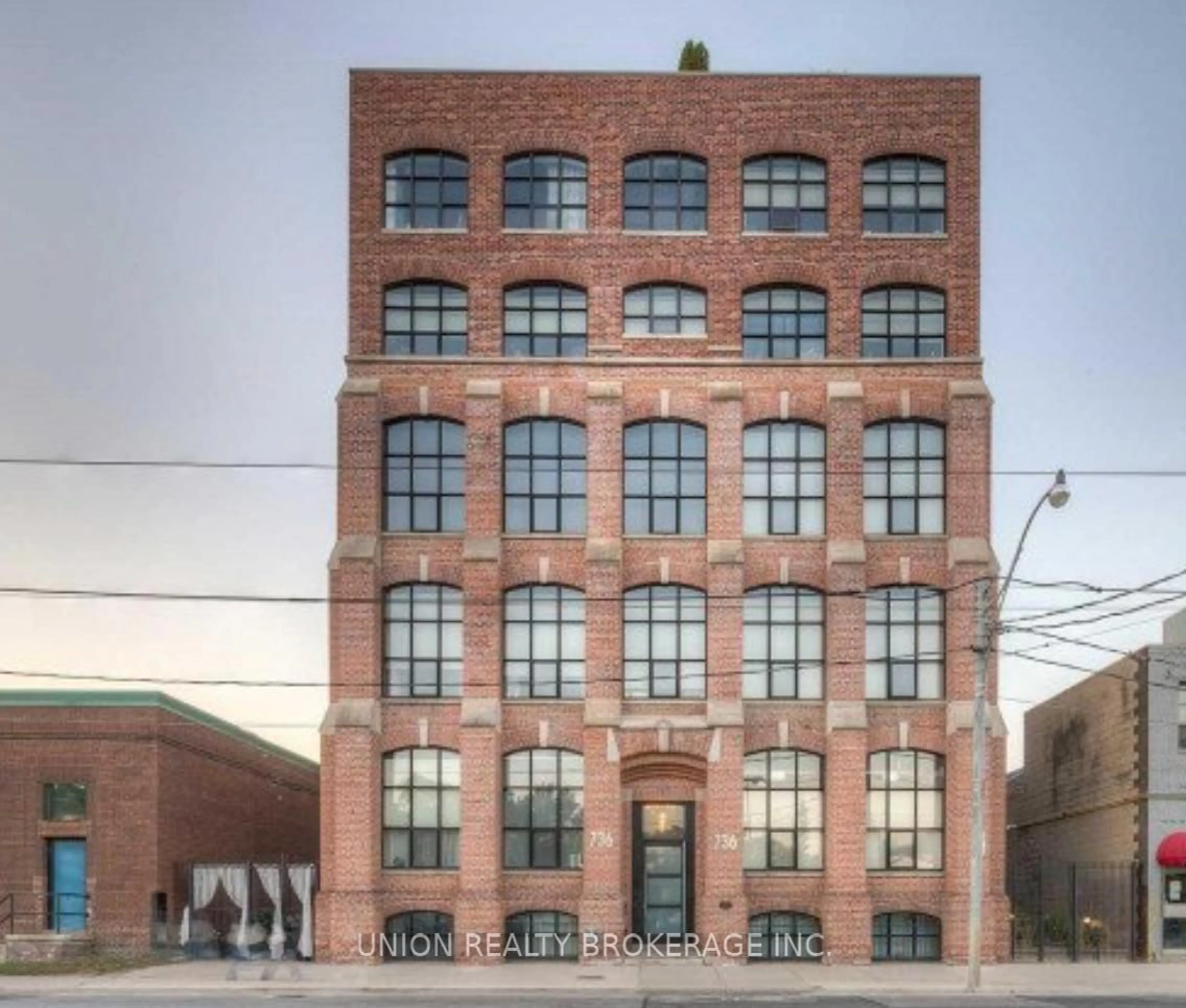 Home with brick exterior material, building for 736 Dundas St #301, Toronto Ontario M5A 2C5