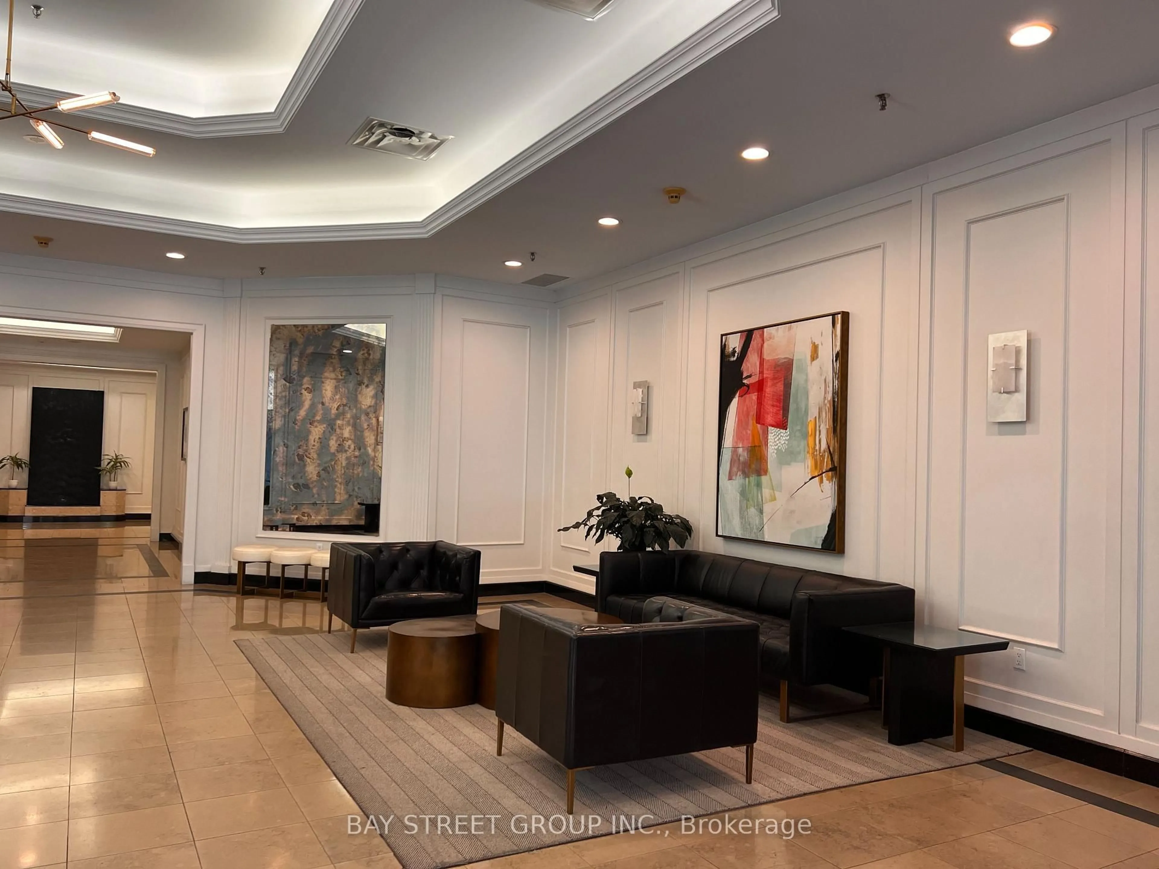 Lobby for 8 Hillcrest Ave #1712, Toronto Ontario M2N 6Y6