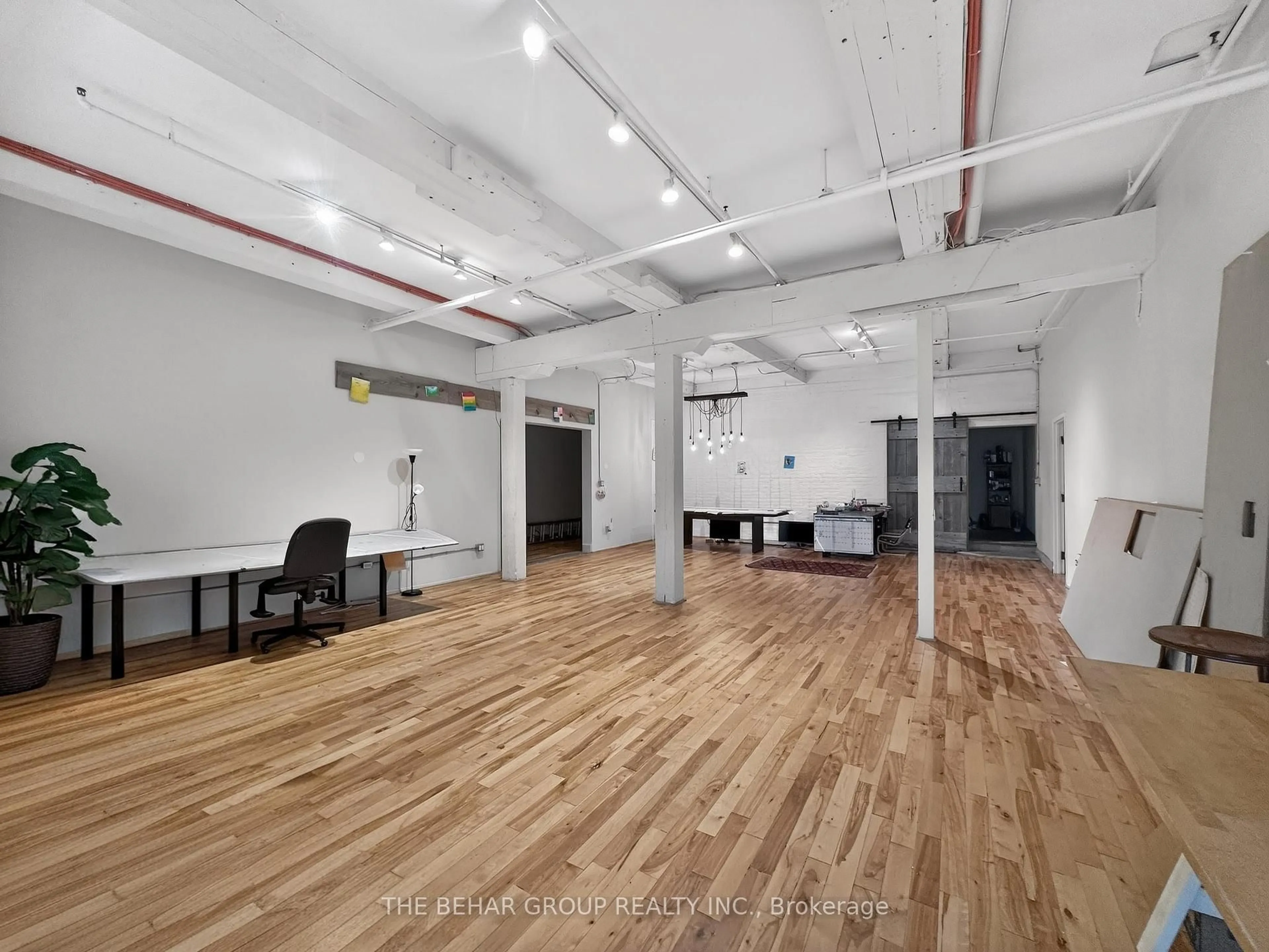 A pic of a room for 65 Bellwoods Ave, Toronto Ontario M6J 3N4