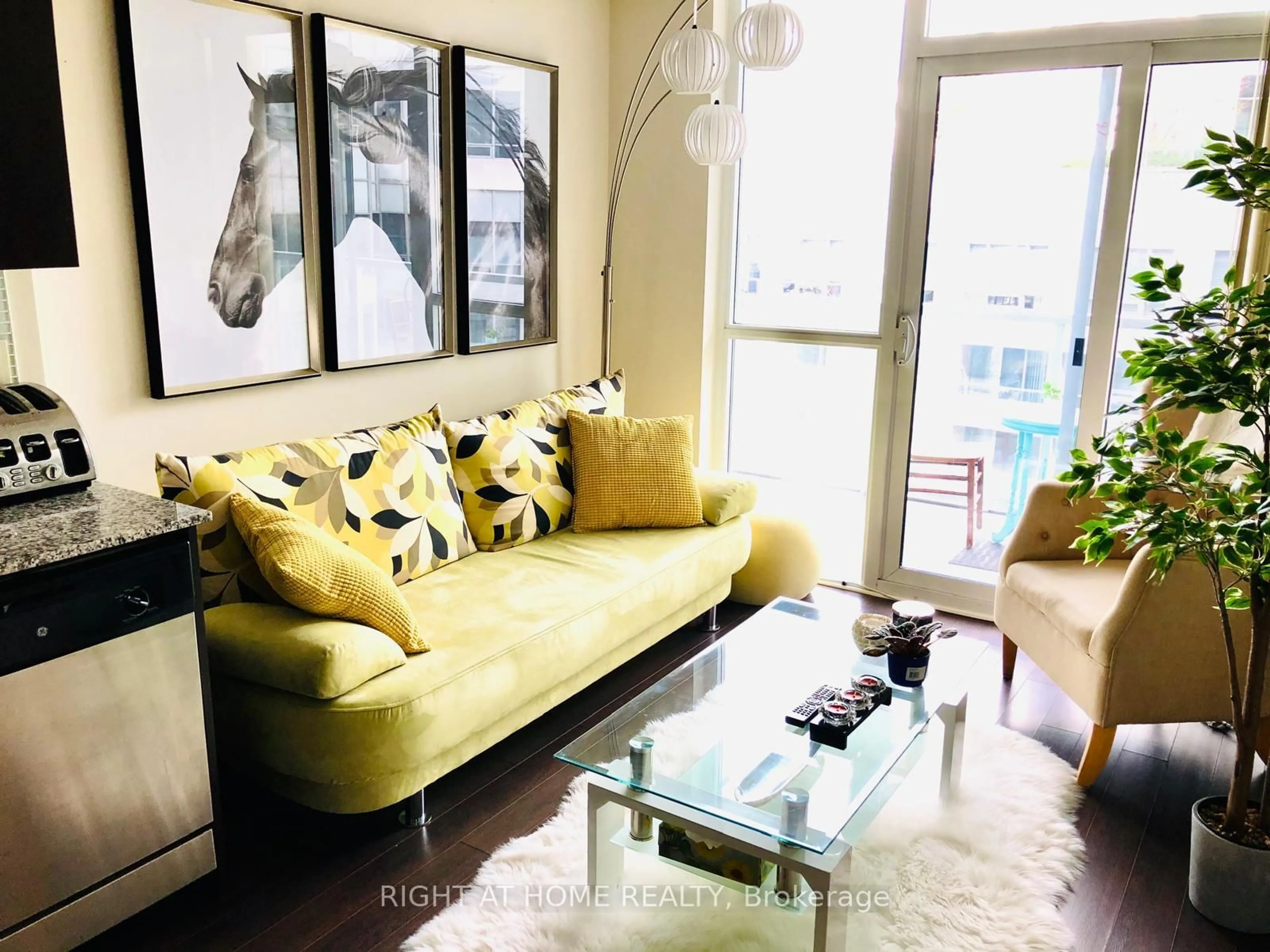 Living room with furniture, unknown for 352 Front St #1918, Toronto Ontario M5V 0K3