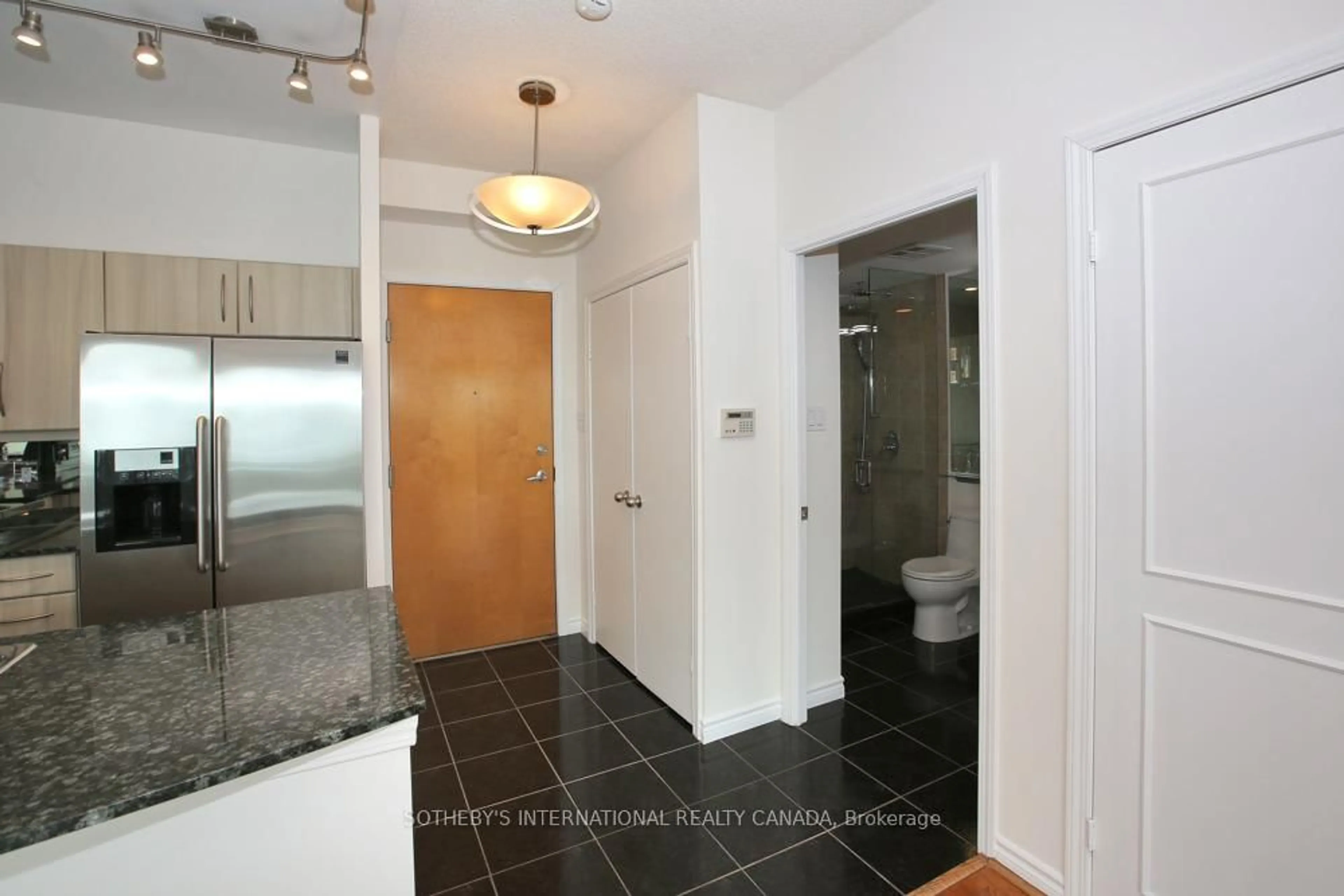 Unknown for 600 Queens Quay #SPH22, Toronto Ontario M5V 3M3